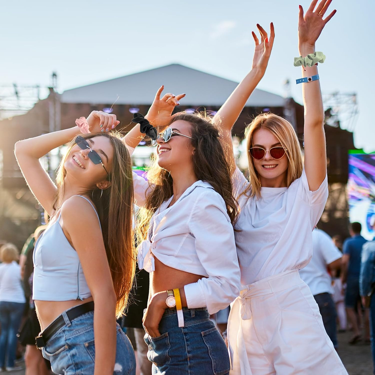 Lolalet Stash Scrunchies, 4 PCS Hair Scrunchies with Zipper Pocket, Hidden Pocket Scrunchie for Hide Money, Elastic Hair Ties Ponytail Holder Accessories for Thin Fine Curly Hair -Style B image number 1