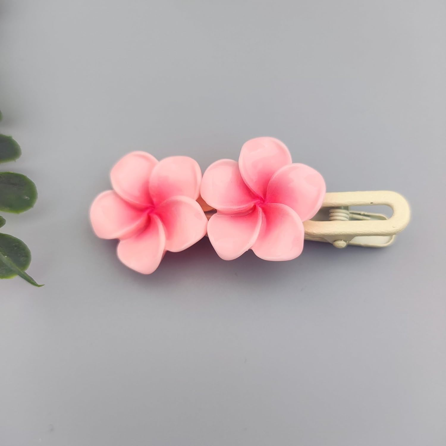 6Pcs Plumeria Flower Clips Hawaiian Frangipani Plumeria Clips Flower Hairpin Hair Accessories for Beach Wedding Summer Holiday image number 4