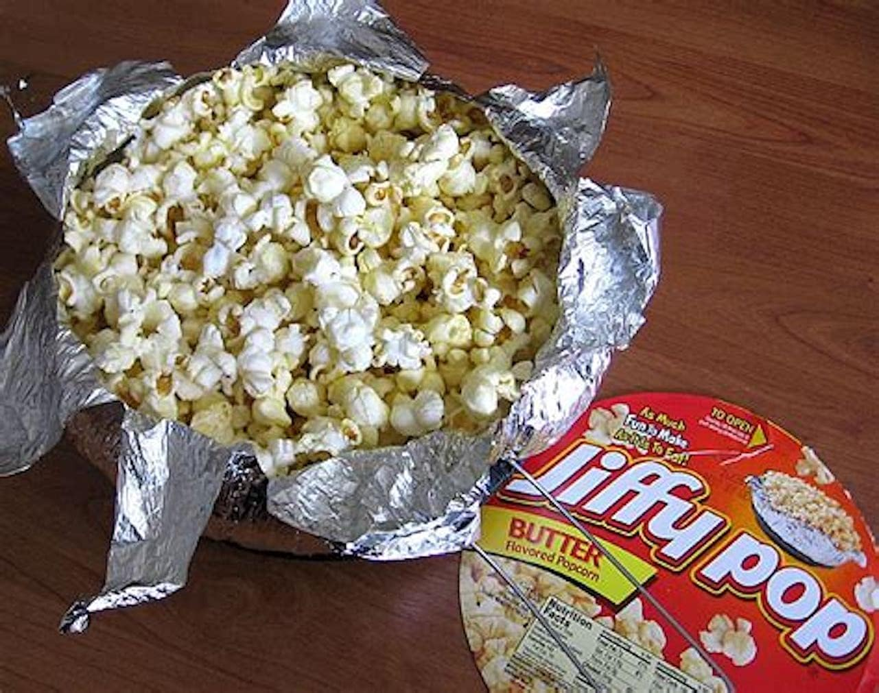 Carefree Caribou Jiffy Pop Stove Top Popcorn, Three Pack image number 3