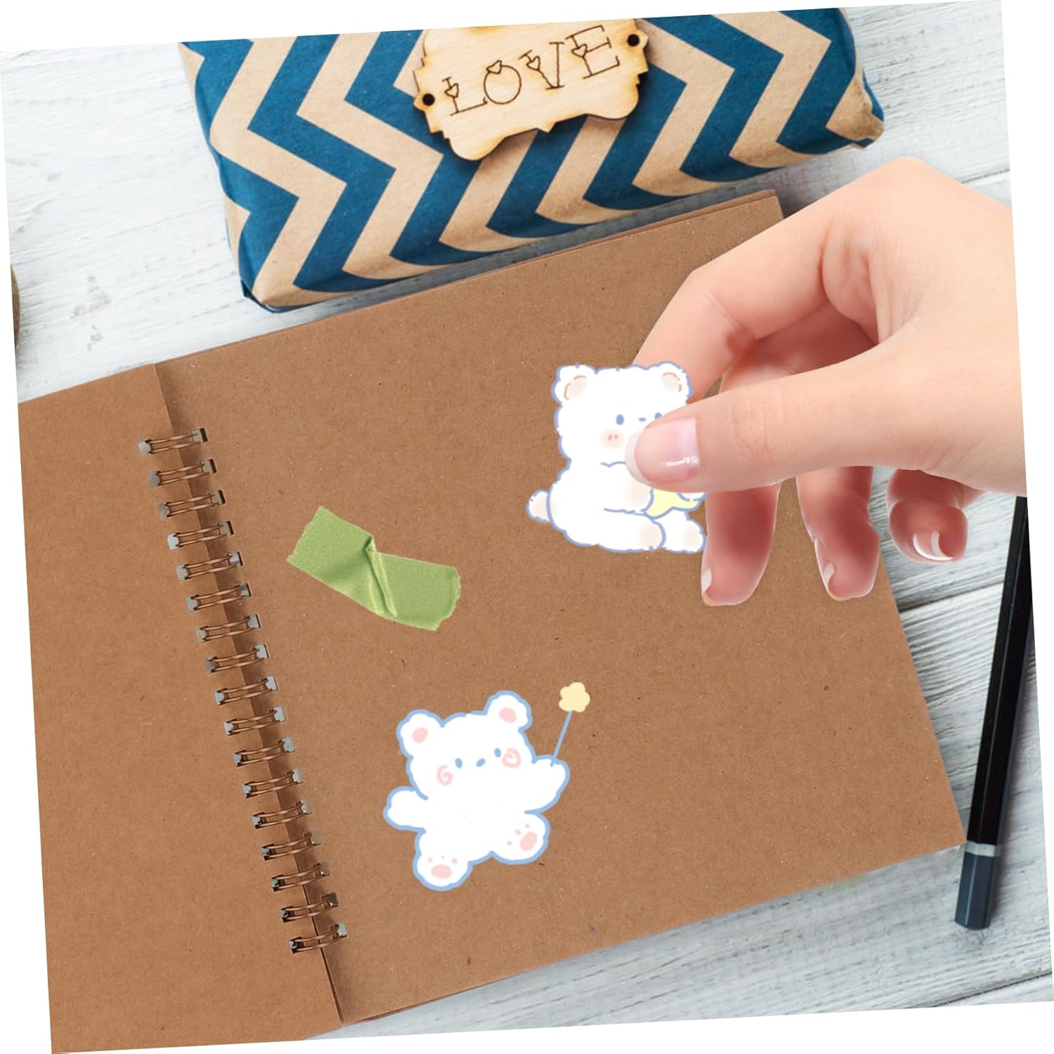 Photo Album Scrapbook Keepsake in Luxurious Brown Kraft Paper DIY Ample Storage Capacity Minimalist Modern Design for Couples Babies Weddings Families Travel