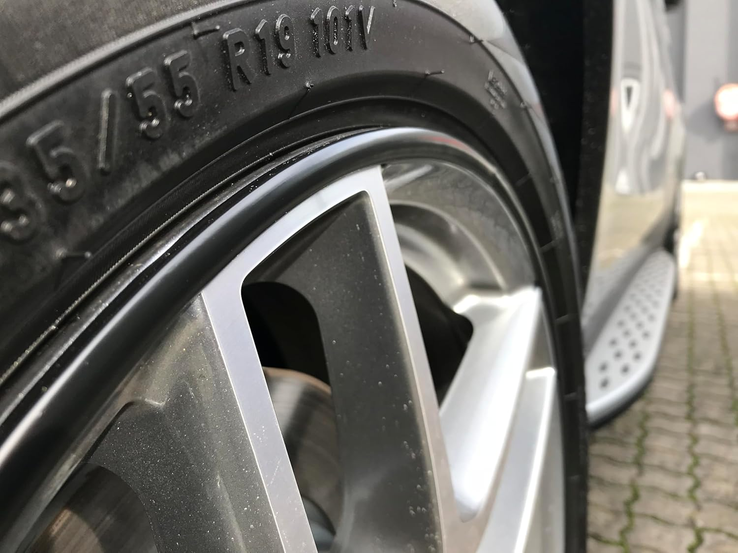 Rim Protector Kit - Black - Alloy Wheel Rim Guard - Set of 4 Rim Protectors Easy to Install - Blue image number 6