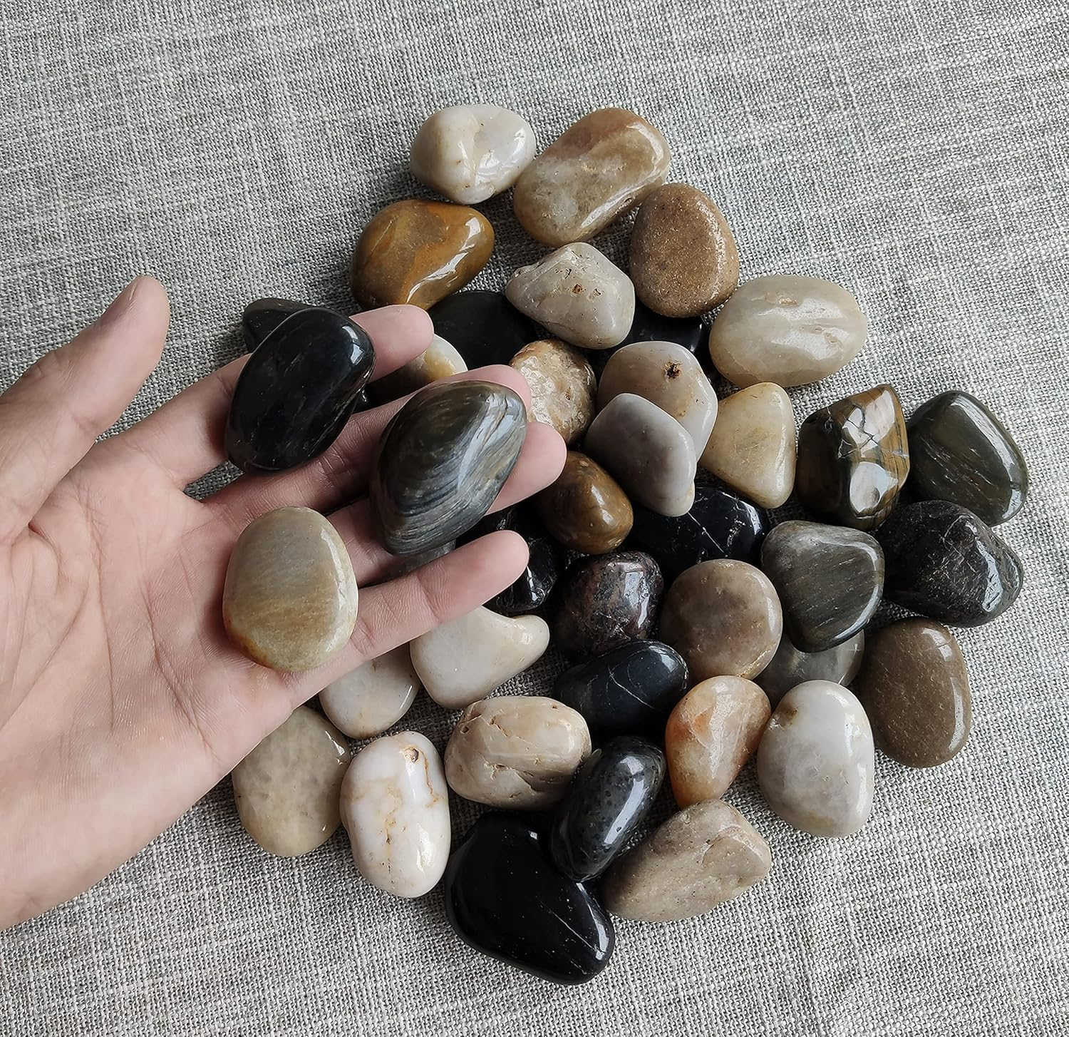 Pebble Natural Decorative Polished Decorative Stones Natural Pebble Gravel for Garden Stones 2-4 Cm 900 G Pebble Garden/Aquarium/Plant Decoration image number 2