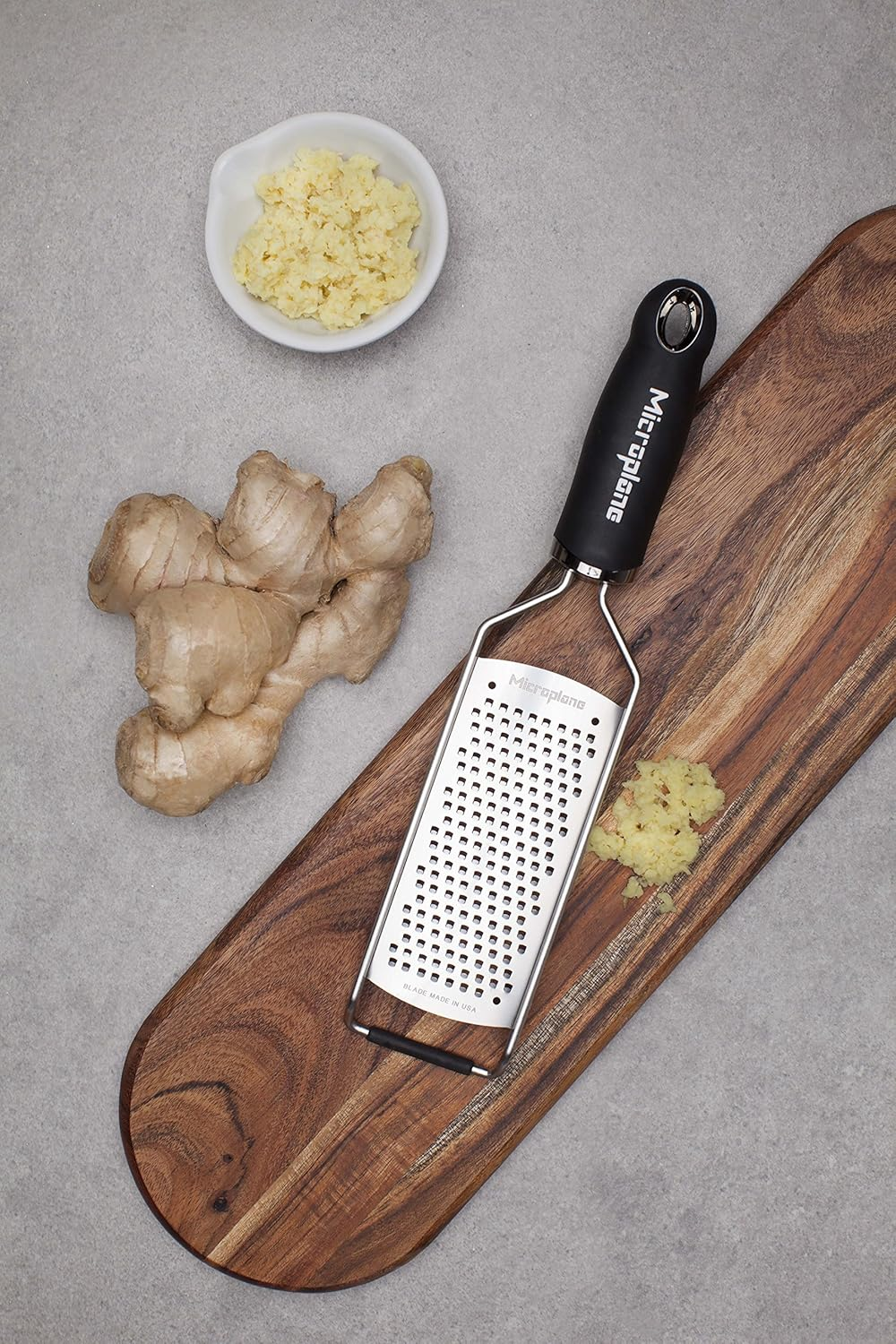 Microplane Coarse Grater, Black/Silver