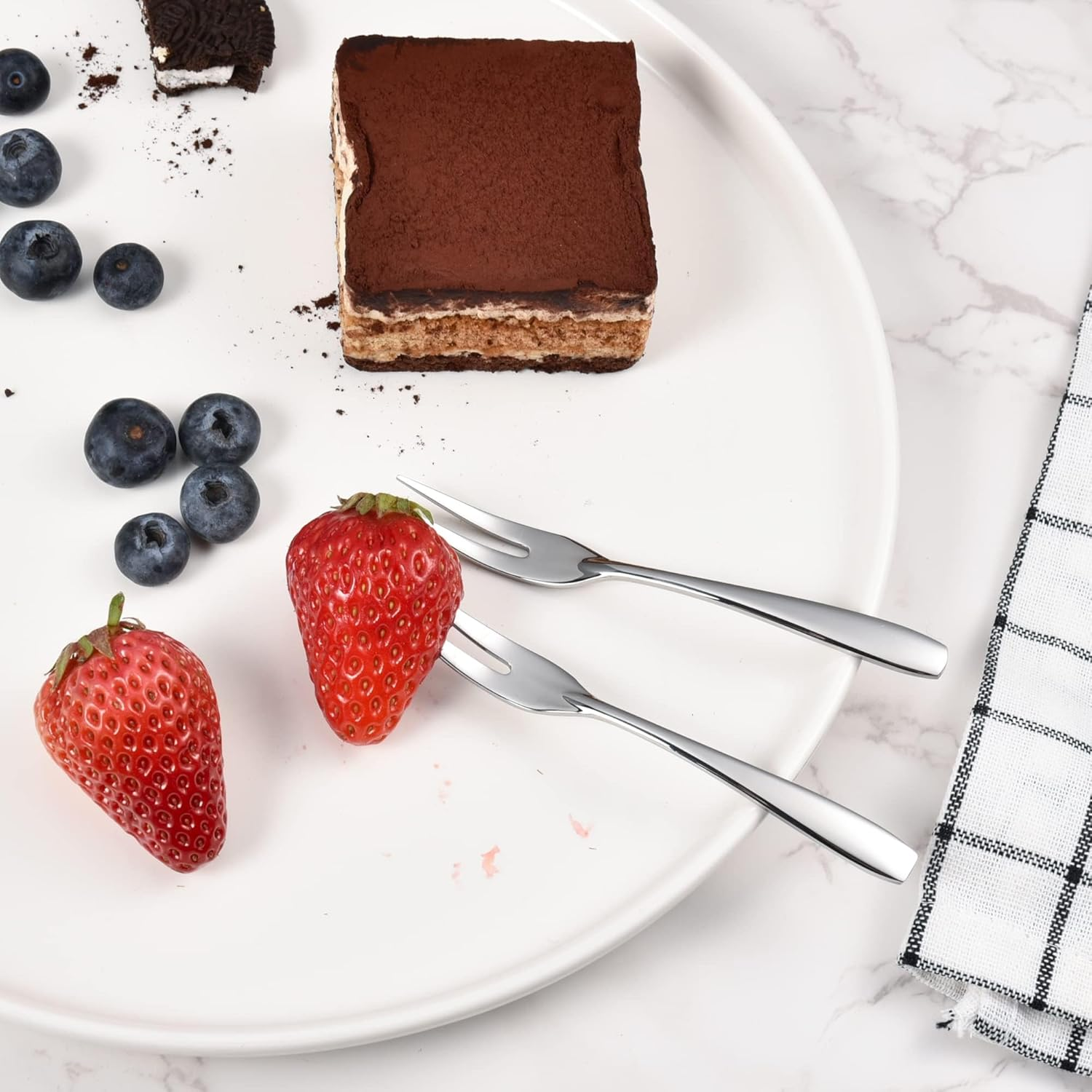 IMEEA Tiny Fruit Forks 18/10 Stainless Steel Appetizer Cocktail Forks Dessert Forks, 4.5-Inch (6-Piece) image number 3