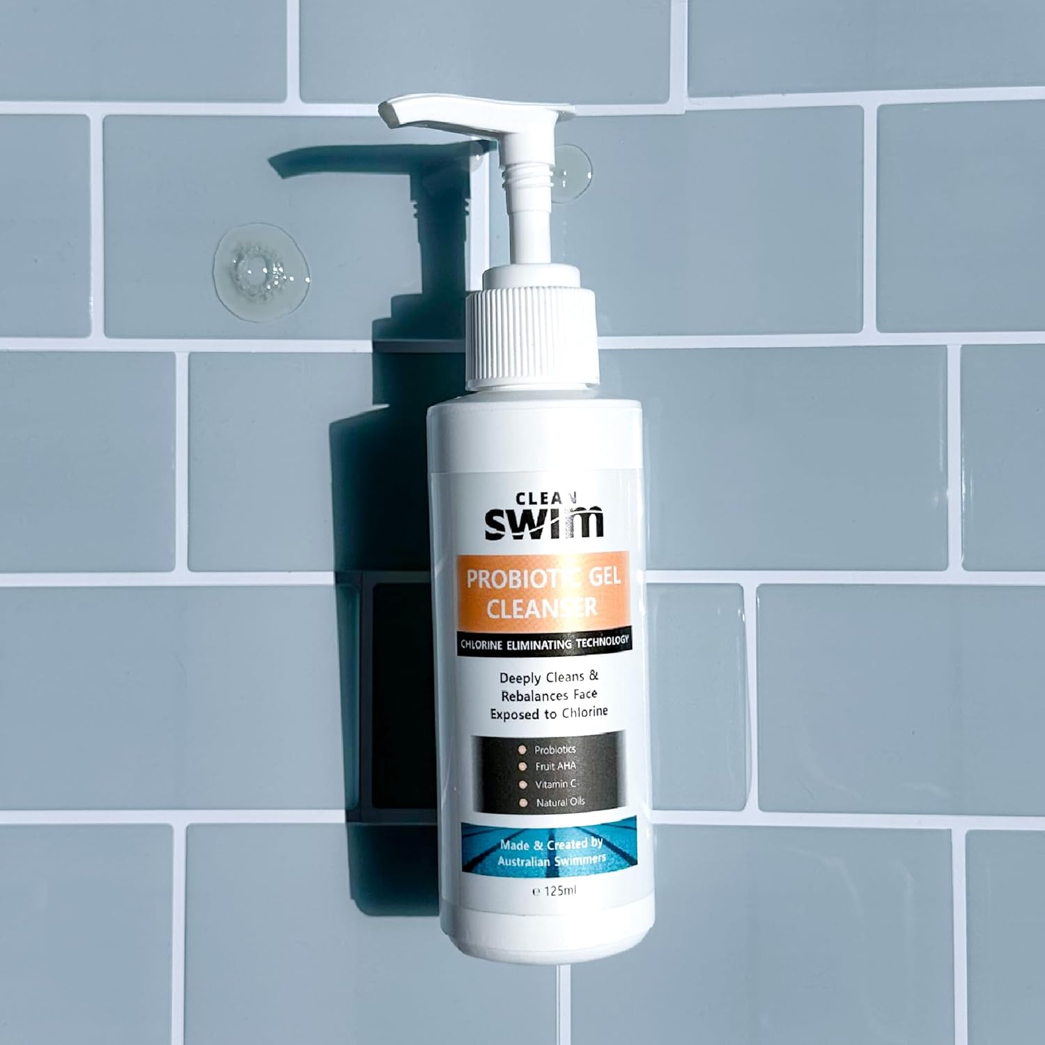 CLEAN SWIM Pro-Biotic Gel Face Cleanser for Your Face with Pro-Biotics, Fruit AHA and Vitamin C 125Ml image number 4