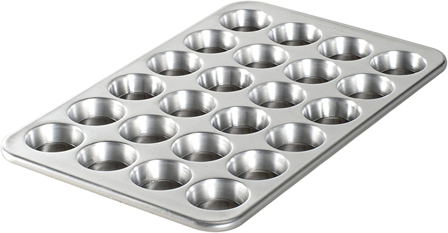 Nordic Ware USA Natural Aluminium 6-Cup Jumbo Coffee Shop Muffin Pan, 37.5 X 25.5 X 4 Cm image number 4