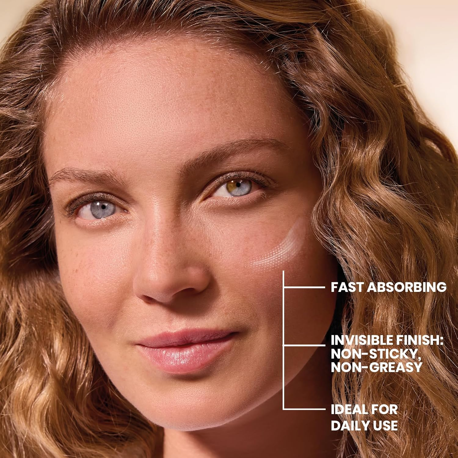 Av&egrave;ne Sunsitive&reg; Oil Control Matte Sunscreen Fluid SPF 50+ | for Oily, Acne-Prone and Combination Skin with Pimples | Oil-Free & Ultra-Light with a Shine-Free Finish image number 2