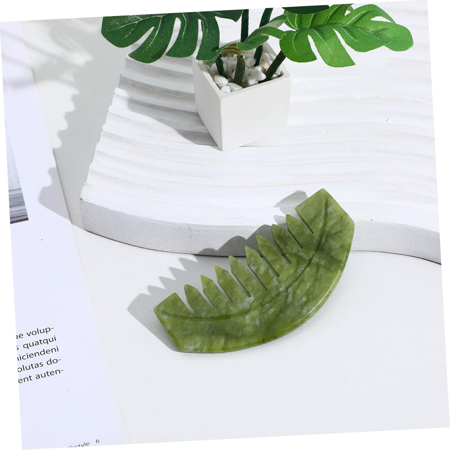 LOLIPPYY 1Pc Portable Jade Scraping Massage Comb Ergonomic Beauty Scraping Plate for Relaxation Durable Natural Jade for Body and Scalp Massage for Friends and Family image number 3