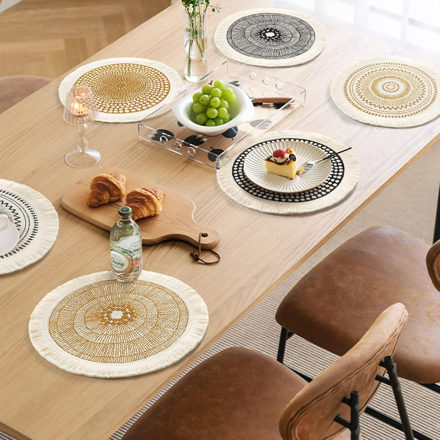 LOMOHOO Set of 6 round Placemats 13 Inch Table Mats Boho Cotton Woven Mandala Tassels Heat Proof Washable Circle Place Mat for Kitchen Dining Wedding Farmhouse Home Decoration