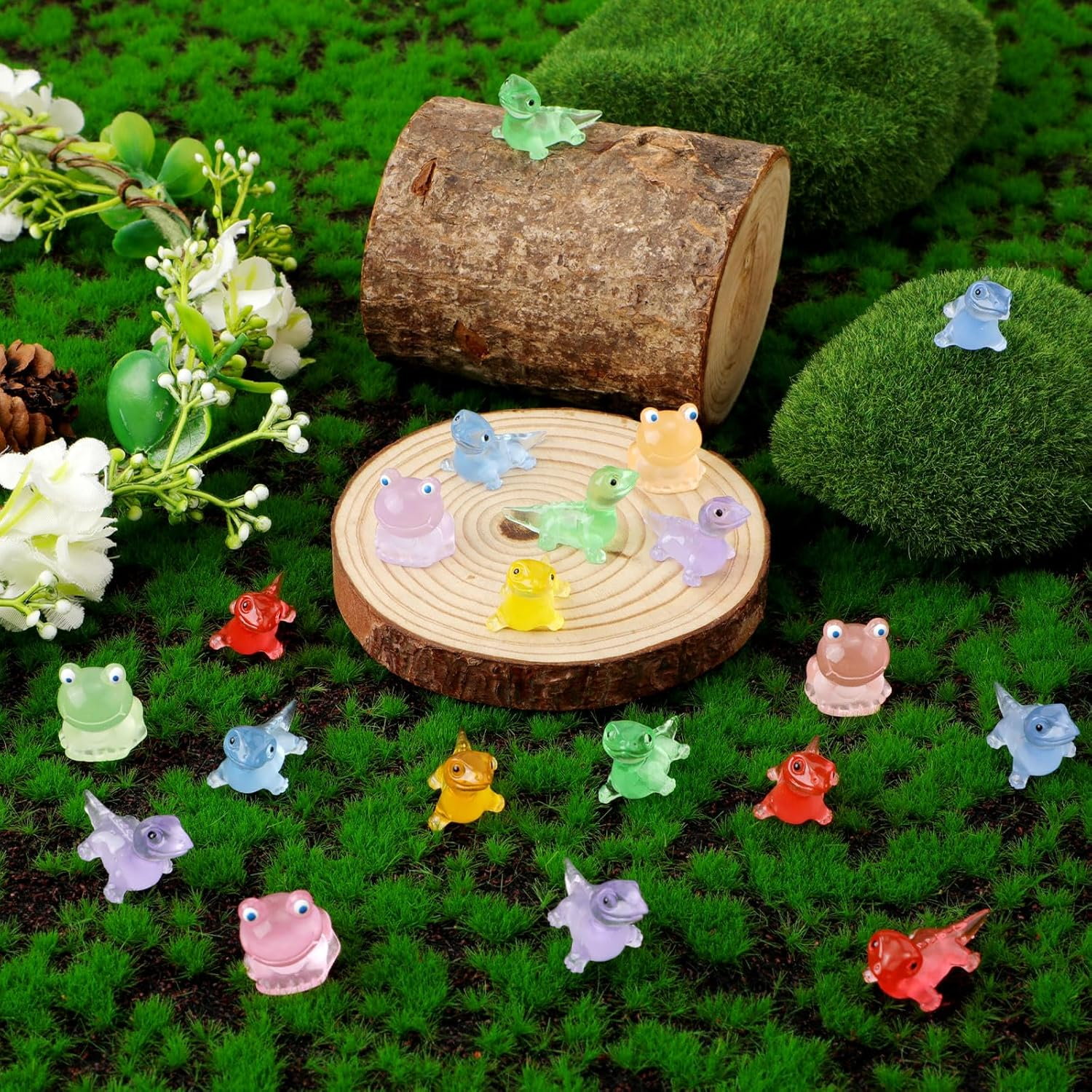 60Pcs Mini Resin Lizard Miniature & 6Pcs Mini Resin Luminous Frogs, Tiny Resin Glowing Lizard Frogs Ornaments Decor for Garden Landscape Home Decoration & Party Cake Headbands DIY image number 2