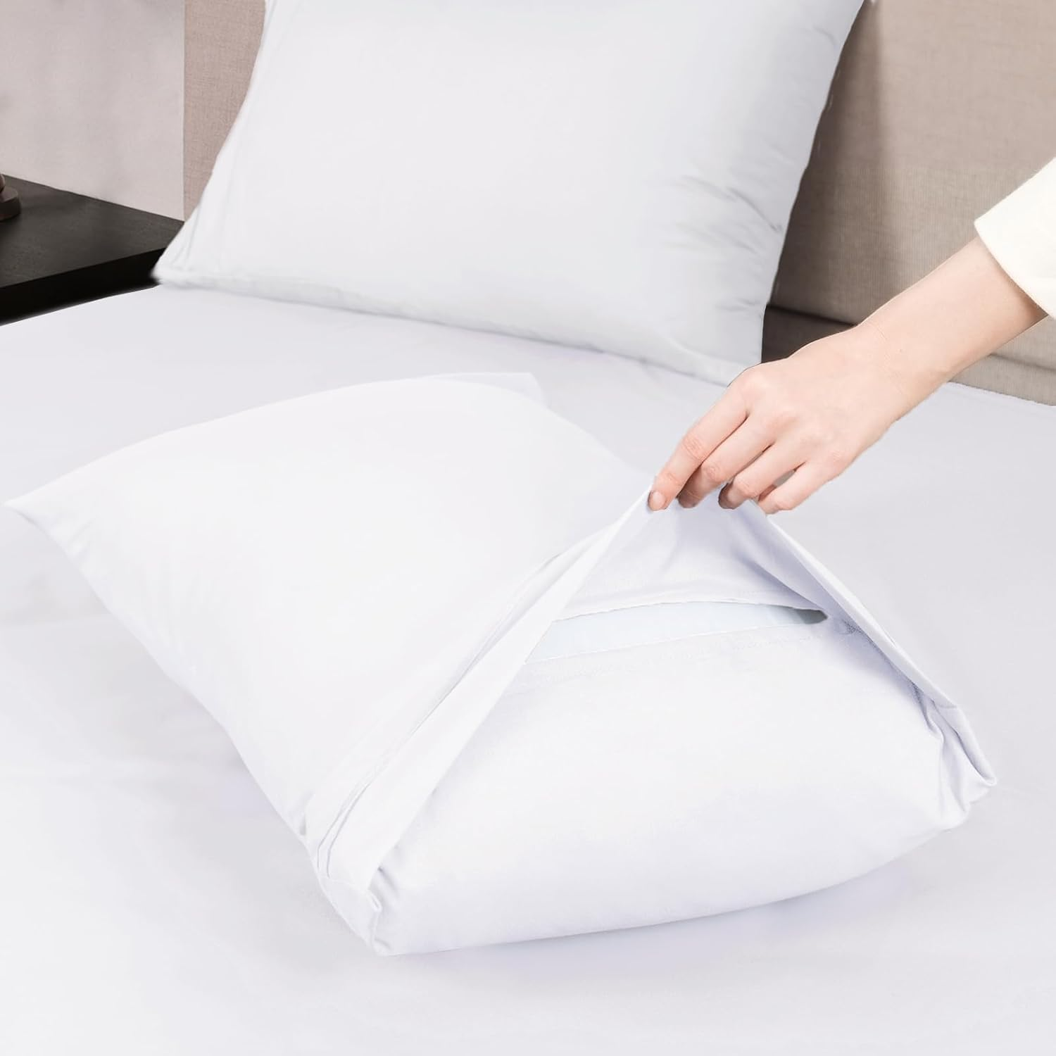 Mejoroom Queen Sheet Set - Hotel Luxury 1800 Bedding Sheets & Pillowcases - Deep Pocket Fitted Sheet, Hypoallergenic, Wrinkle& Breathable, Fade Resistant - 4 Piece (Queen,White) image number 3