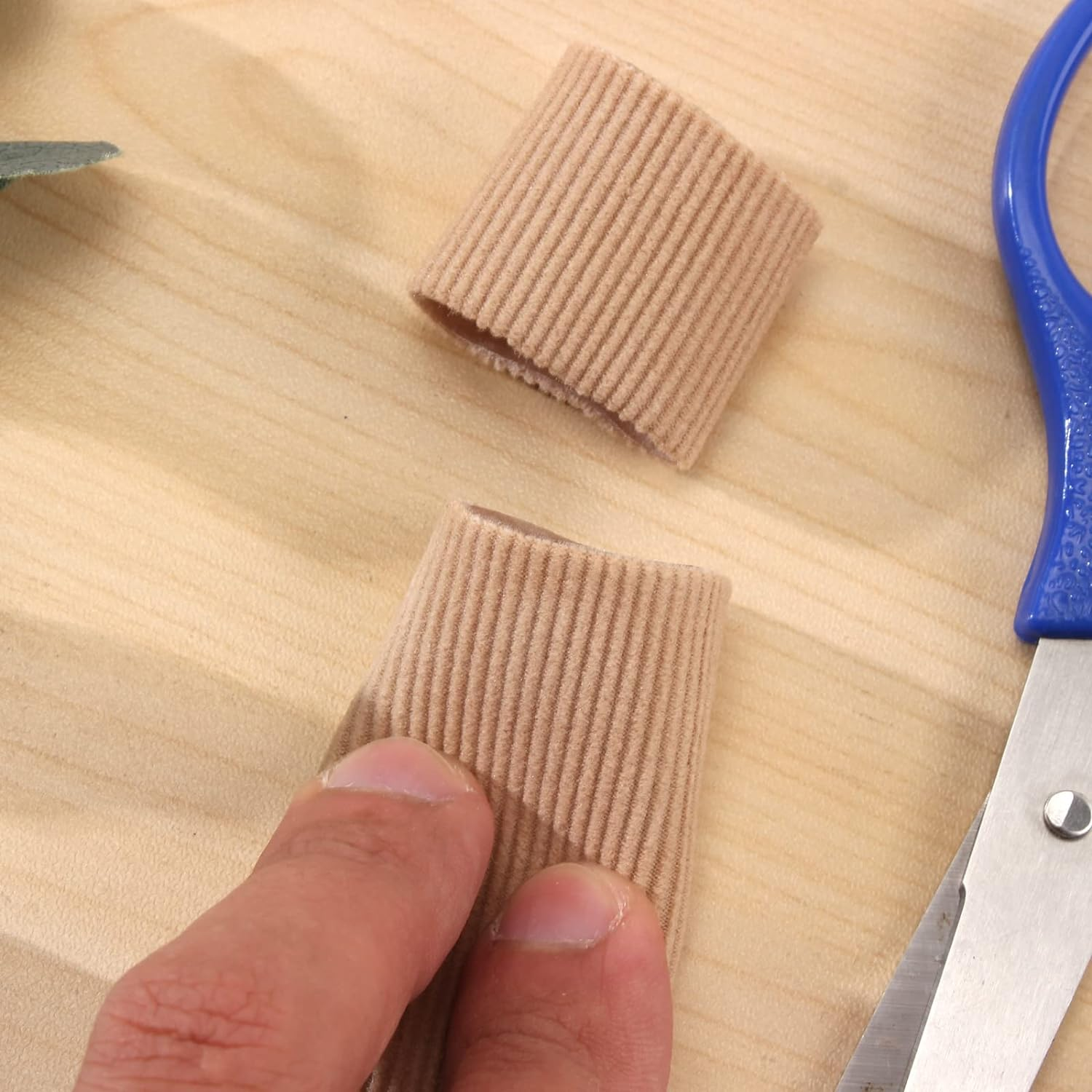 TRADERPLUS Toe Cushion Tube 5 Pack Cuttable Toe Tubes Sleeves Elastic Soft Gel Corn Pad Protectors Relief Toe Pressure Pain, Corn and Calluses Remover, 3 Different Size image number 4