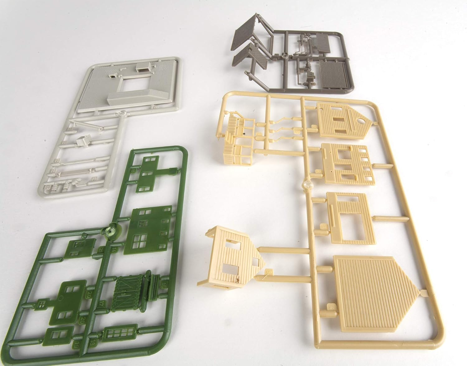 Life-Like Trains N Scale Building Kit -William'S County Store image number 2