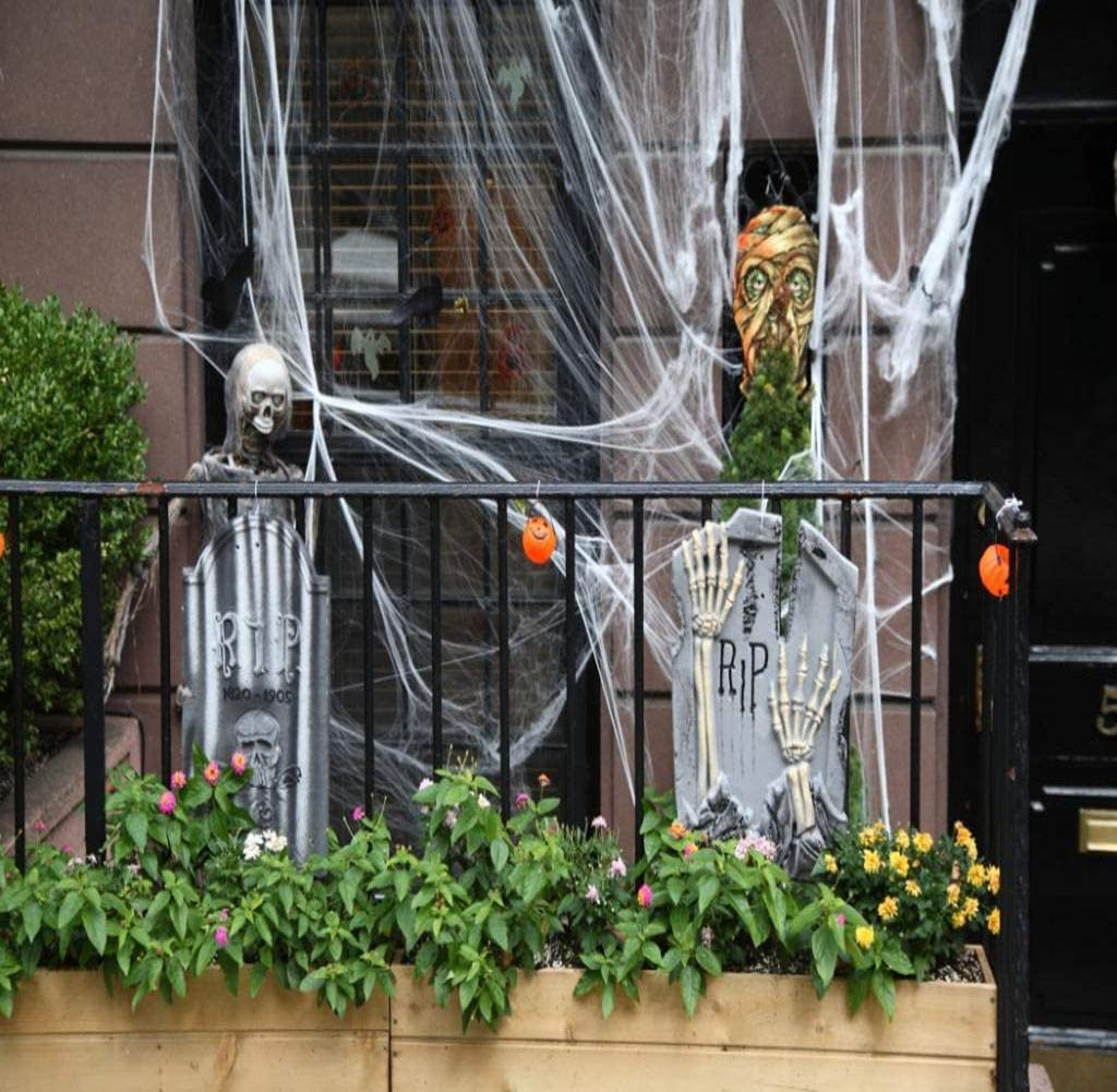 CHICIEVE Halloween Spider Webs Stretchable Spider Webs Halloween Decorations Spider Webs,Enough to Cover 1000 Square Feet (300G Spider Web)