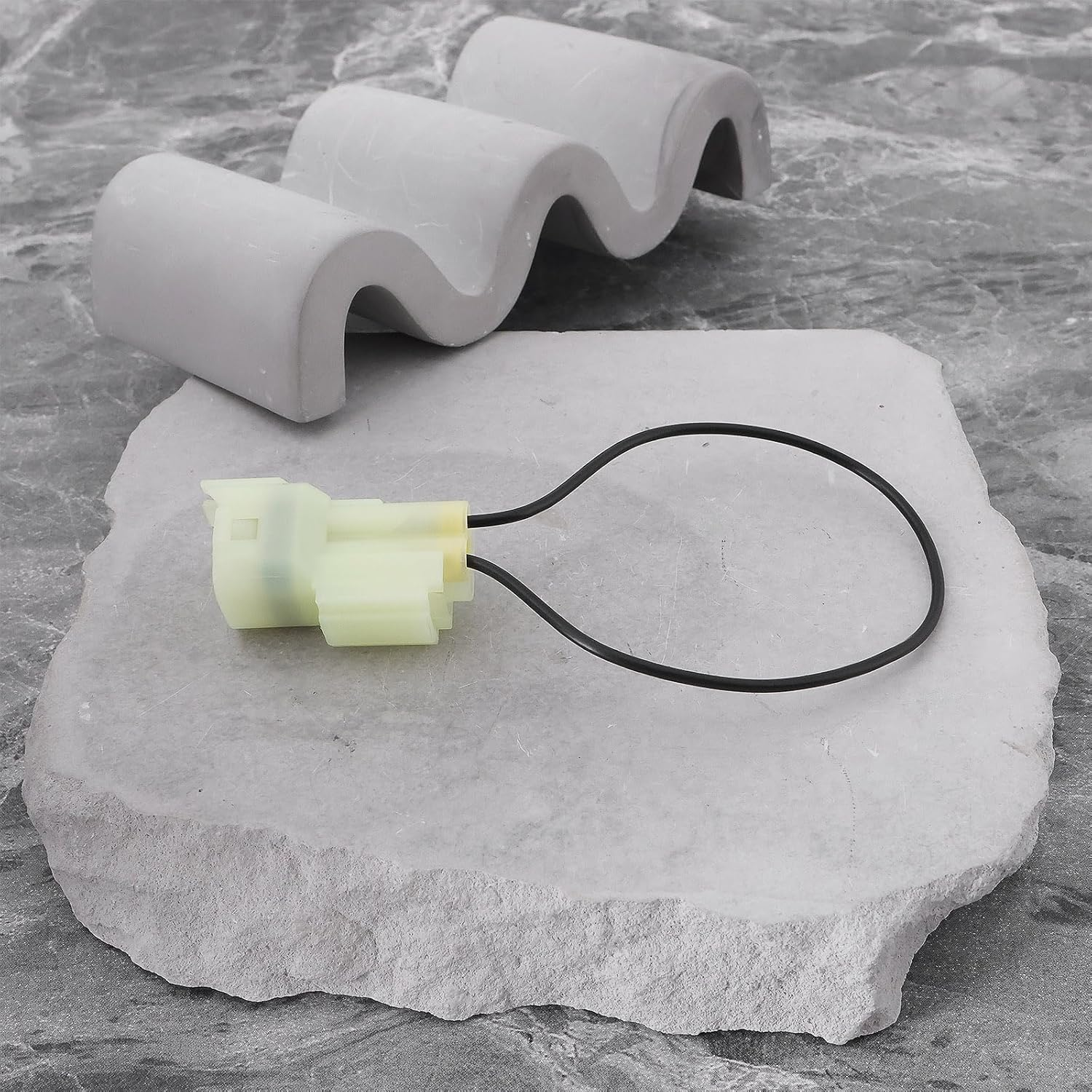 Emagtech Motorcycle Electrical Service Connector 114-58002 Replacement Part 070PZ-ZY30100 Plug Pigtail for Diagnosis Compatible with Honda Motorcycle image number 2