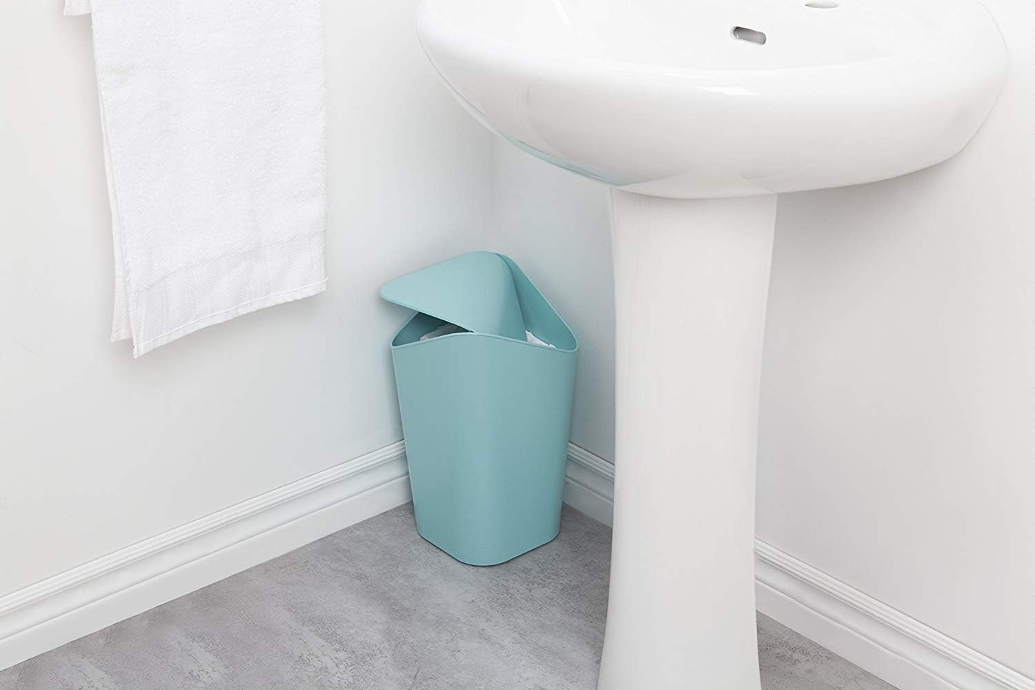 Umbra Corner CAN Swing Lid Square Trash Can Trash Can Dust Bin 5L Compact Black image number 7