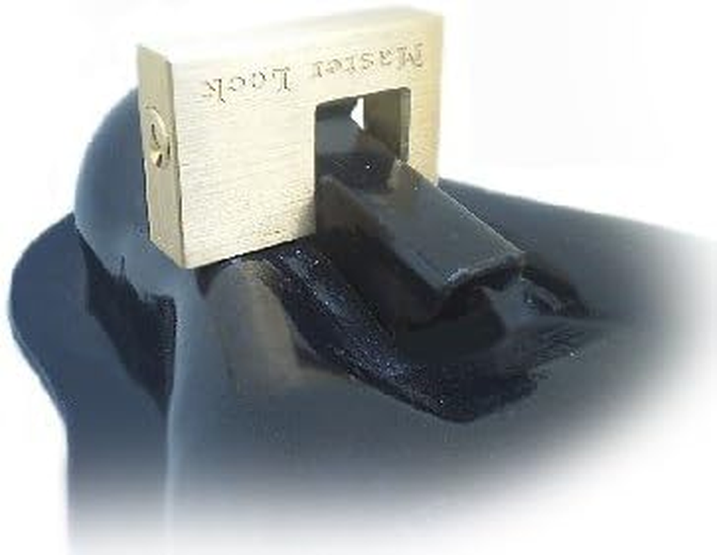 Master Lock 470-605DAT Shackle 15/16" Length X 7/16" Inner Width, 2" Body Width, Solid Brass Coupler Lock image number 1