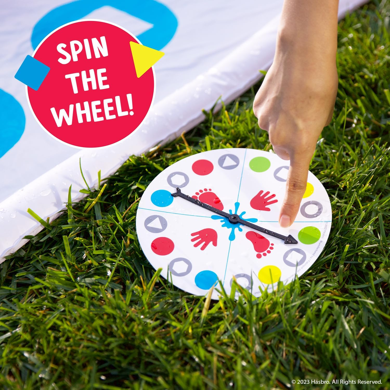 Hasbro Twister Jr. Splash &ndash; Outdoor Inflatable Water Twister Game for Kids image number 4