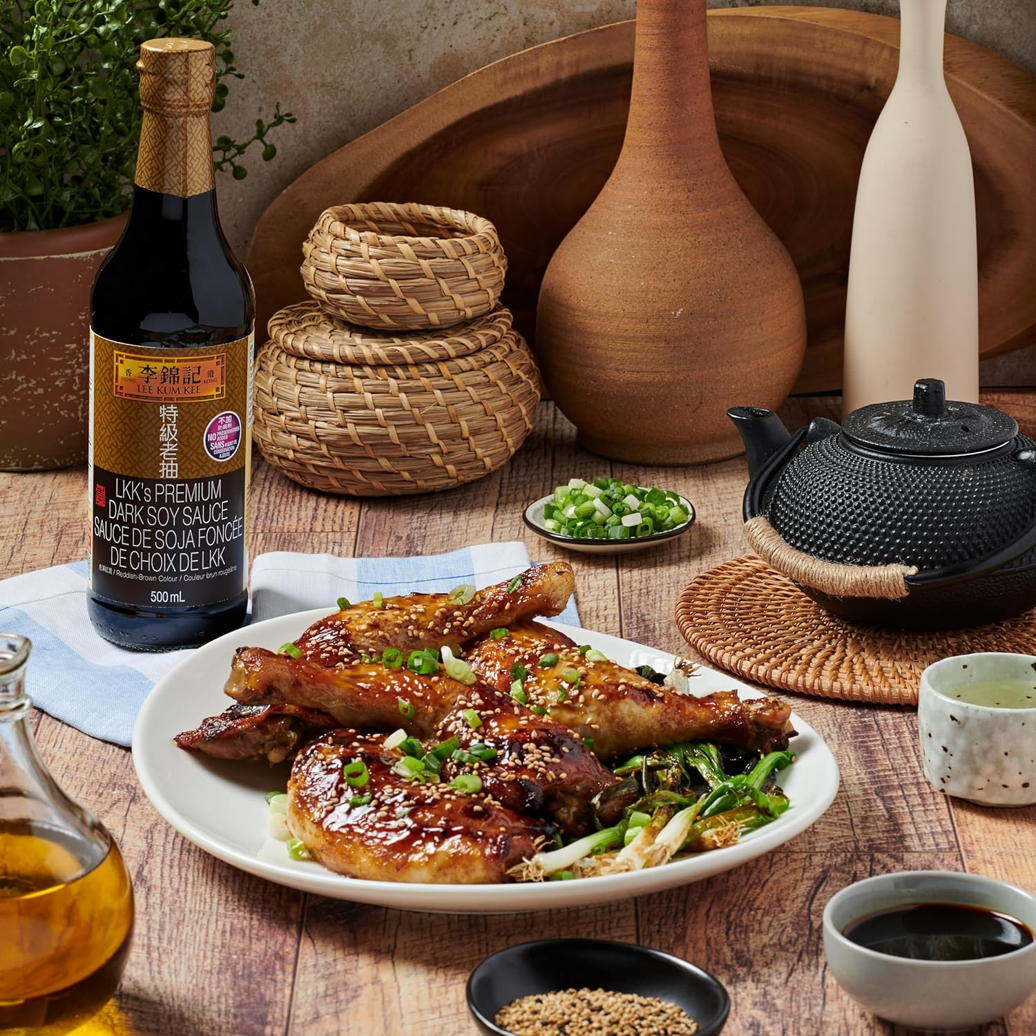 Lee Kum Kee Premium Dark Soy Sauce, 500 Ml - 16.9 Onzas image number 2