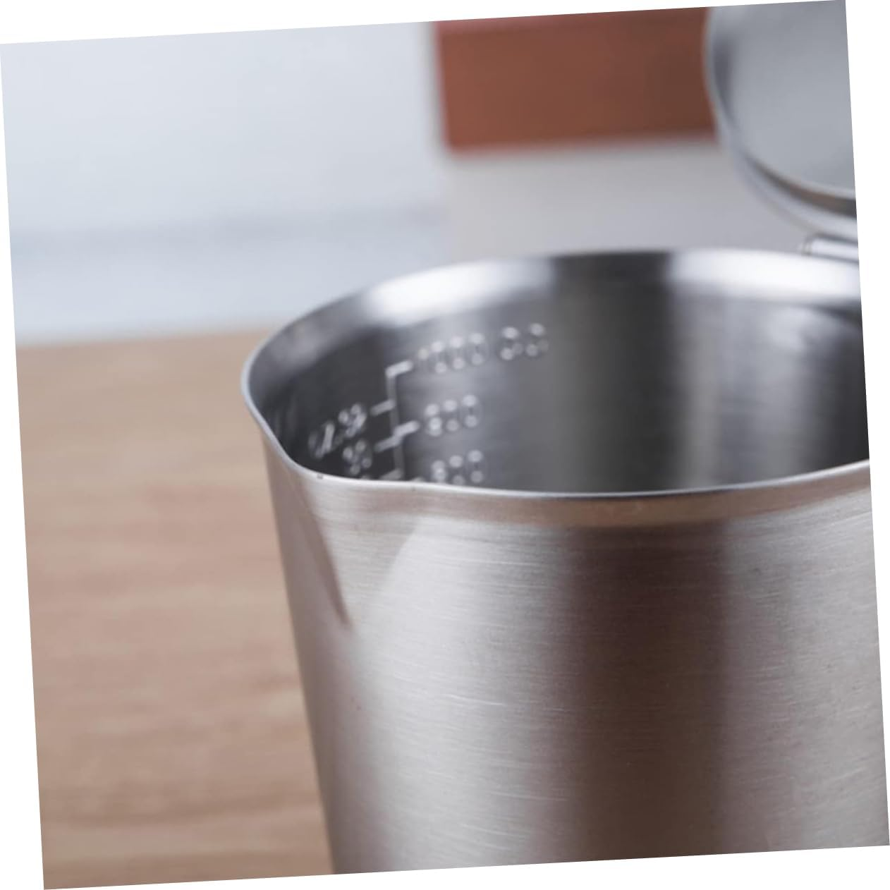 Luxshiny Frothing Pitcher with Scale Milk Cup Frother Jug Cup Glass Pitcher with Lid Milk Frother Cup Milk Frothing Jug Espresso Glass Measuring Cups for Liquids Milk Tea Coffee Pot image number 3