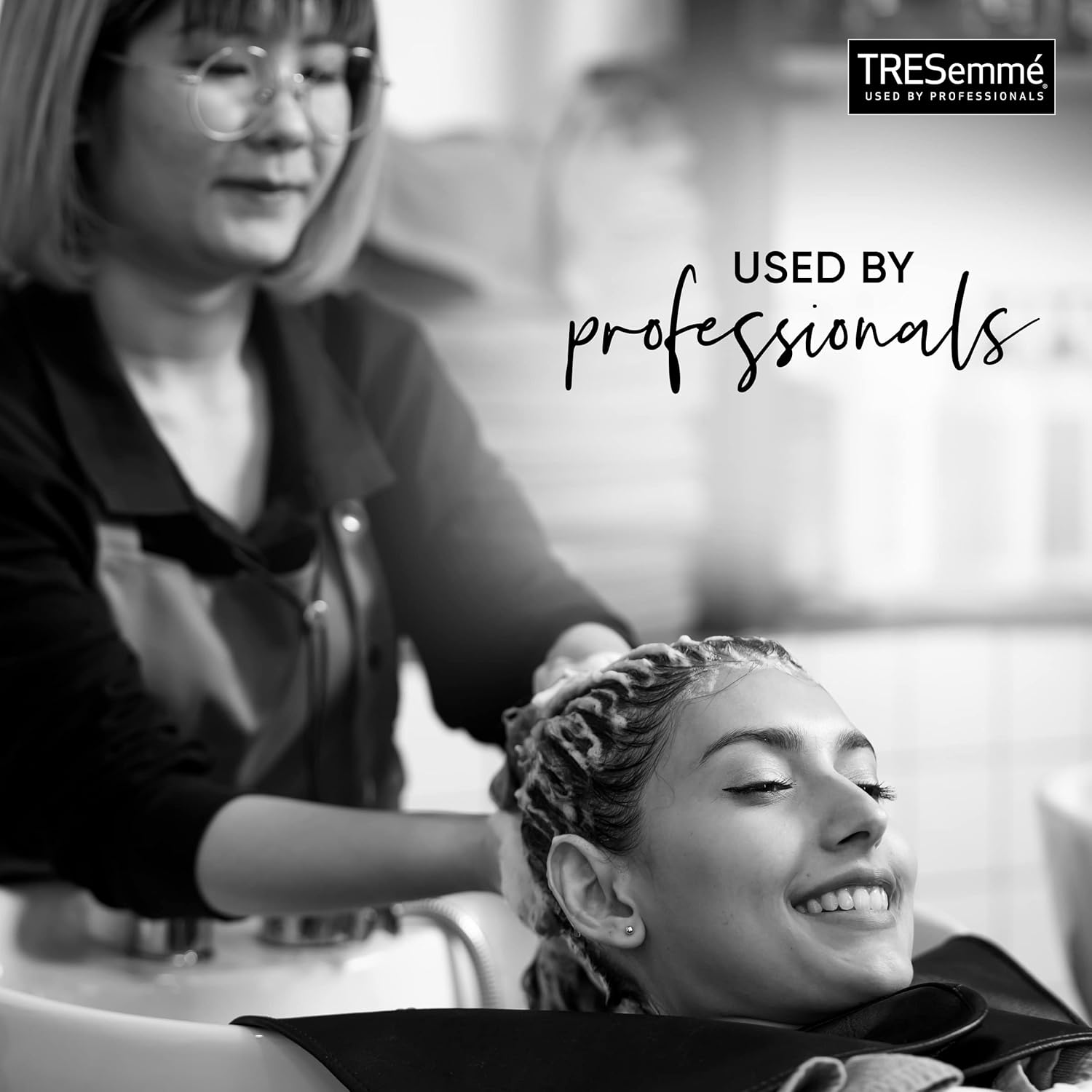 Tresemm&eacute; Smooth & Silky Conditioner 750 ML with Sunflower Seed Oil & Vitamin a for Dry, Frizz Prone Hair image number 4