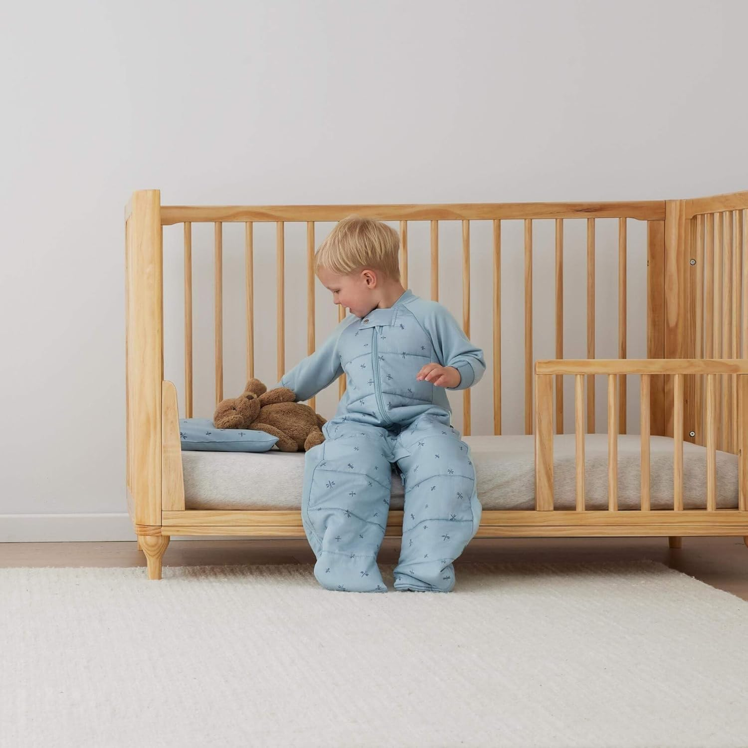 Ergopouch Sleep Suit Bag 3.5 TOG &ndash; 8&ndash;24 Months &ndash; Dragonflies Print &ndash; 400 Thread Count Organic Cotton &ndash; Converts to Sleep Suit with Legs &ndash; Sleeping Bag & Suit in One &ndash; for Infants, Toddlers & Kids