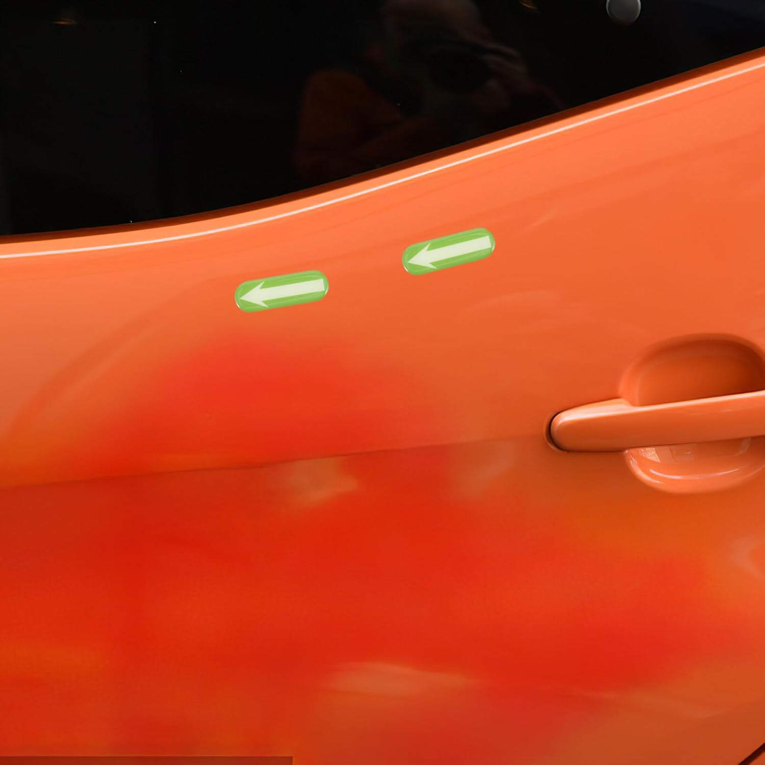 JECOMPRIS Glow in the Dark Arrow Stickers 2Pcs Luminous Glowing Directional Sign Adhesive Removable Car Decals for Car Truck image number 4