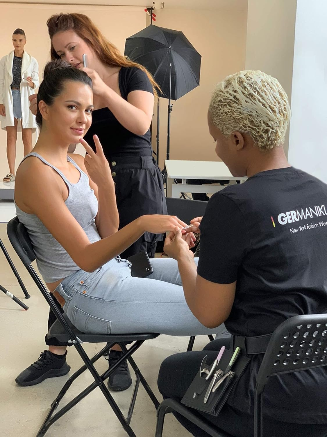 GERMANIKURE Gray Crystal Glass Nail File Set in Eggplant Purple Leather Case &ndash; Handmade in Czech Republic &ndash; Professional Manicure & Pedicure Supplies &ndash; Glass Cuticle Stick, Pusher, Moon File - Blue,Red image number 3