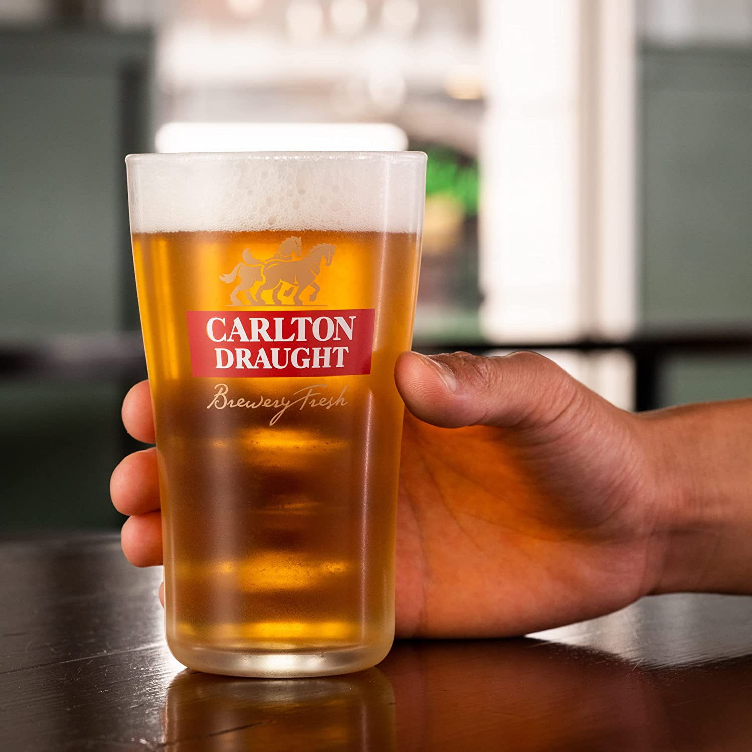 Carlton Draught, Full Strength Beer with Crisp Finish, Classic Australian Lager, 4.6% ABV, 750Ml (Case of 12 Long Neck Bottles) image number 5