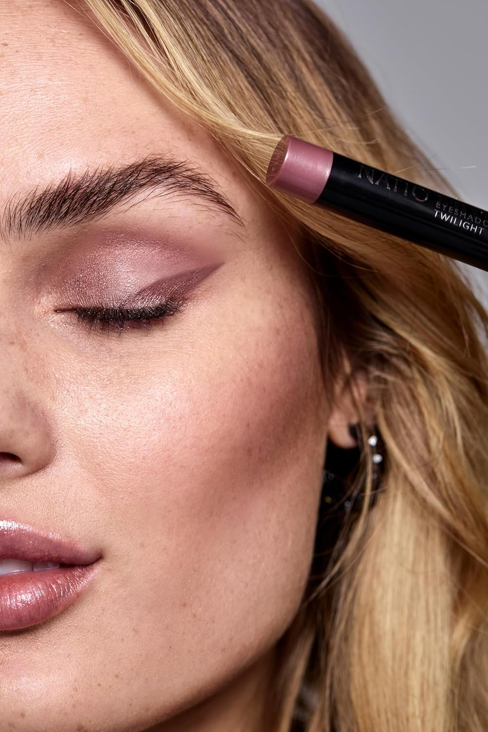 Natio Australia Glide on Eyeshadow Stick Twilight 1G - Plum Eyeshadow Cream Stick - Smudge Free, Long Lasting - Cruelty Free & Vegan Friendly image number 7