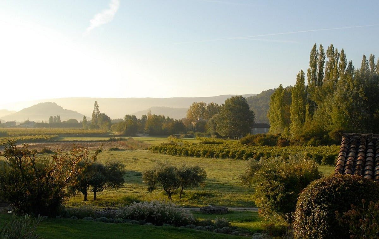 Domaine La Garelle, AOC Luberon Red, Syrah/Grenache, 750Ml (6-Pack) image number 1