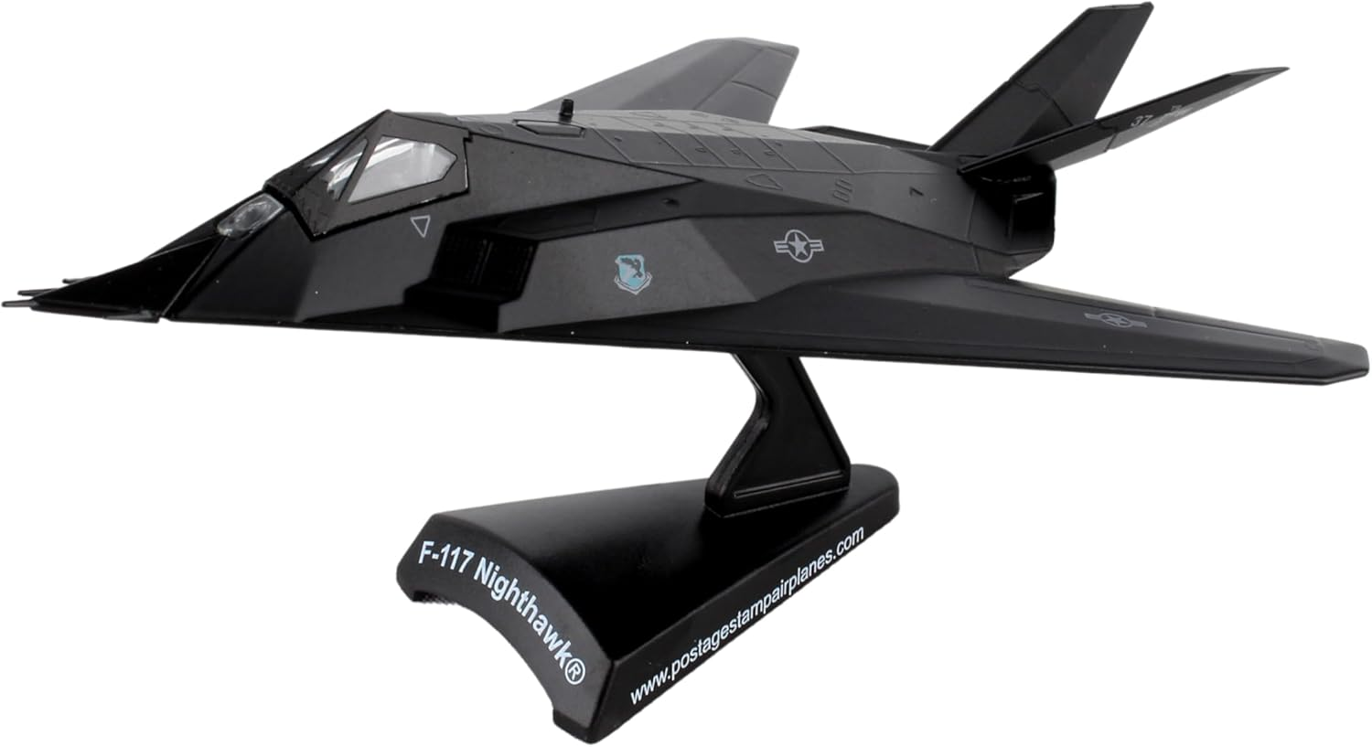 Daron Worldwide Trading F-117 Nighthawk 1:150 Vehicle image number 1