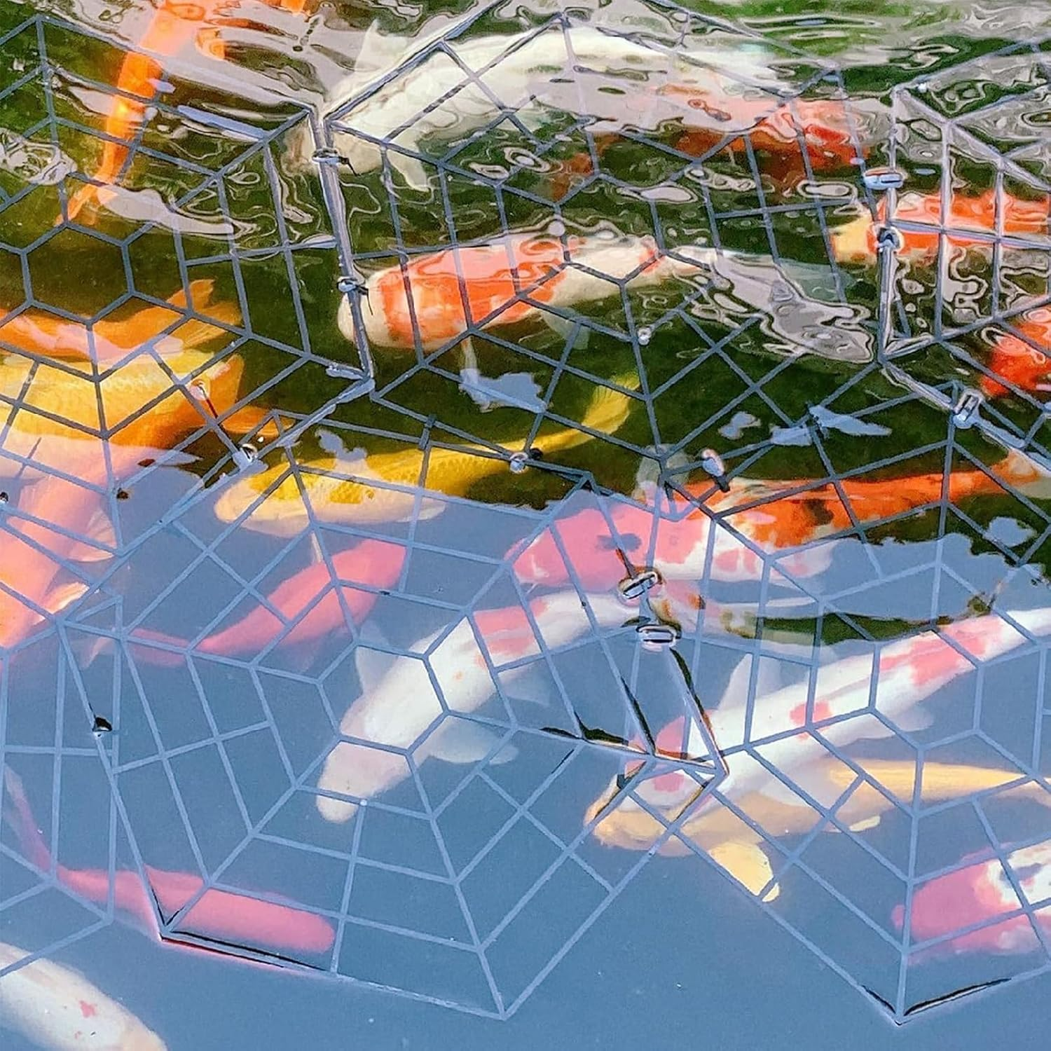 Zalizr 20 Pack Pond Netting Floating Guard, Fish Protector, Hexagonal Plastic Web Netting for Pond Protection, Floating Heron Deterrent image number 3