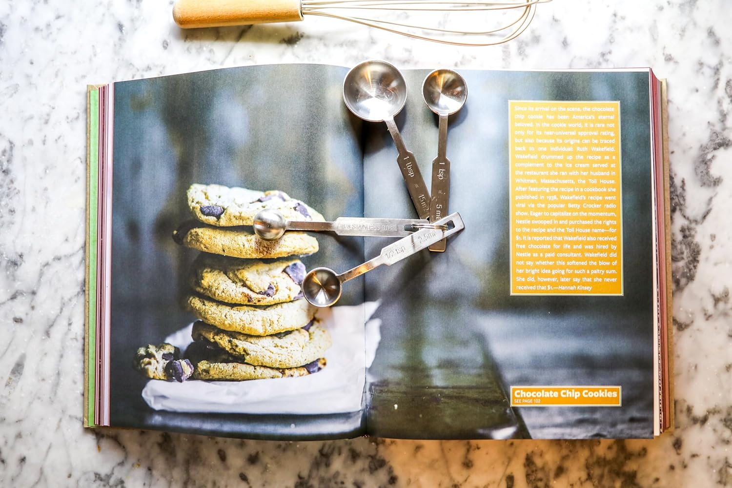The Encyclopedia of Cookies: over 500 Tasty Recipes for Cookie Lovers of All Ages image number 1