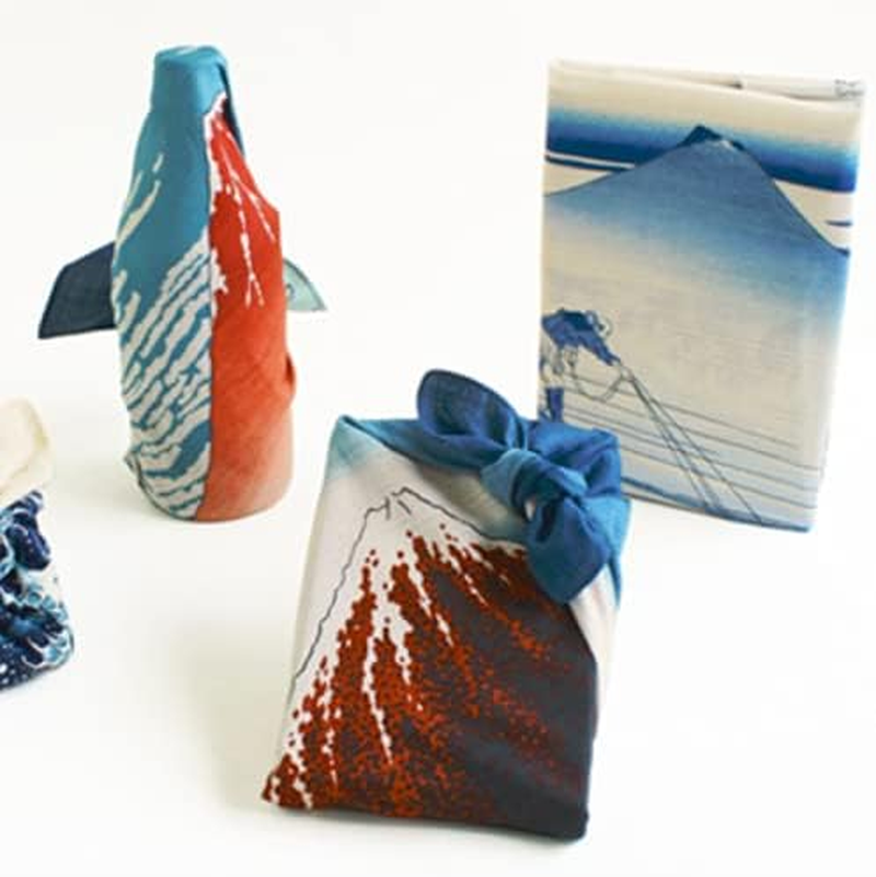 Honjien Furoshiki Traditional Japanese Fabric Wrapping - Ukiyo-E Art Motif, UTAMARO Kansei Three Beauties - Hokusai Red Mt. Fuji image number 6
