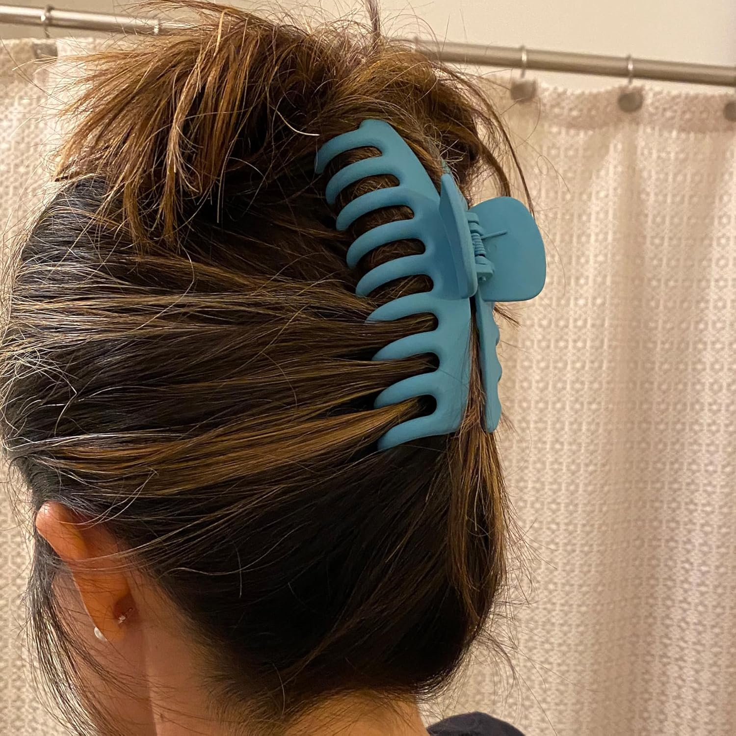 Kitiin Light Blue Large Hair Claw Clips for Thick/Fine/Thin Hair,Strong Holding Teeth Interlocking Sky Blue Women Jaw Clips for Hair 3 Count in Set - Blue image number 7