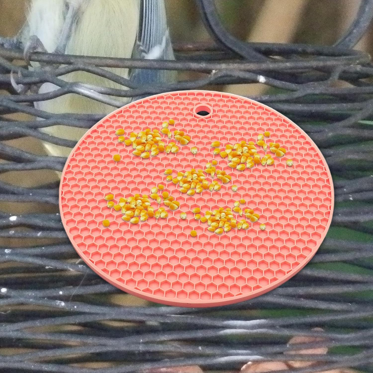 Shurzzesj Slow Feeding Puzzle for Bird,Parrots Slow Feeding Silicone Mat - Pet Parrot Food Slow Eating Mat for African Grey Parrots, Conures and Budgies image number 4