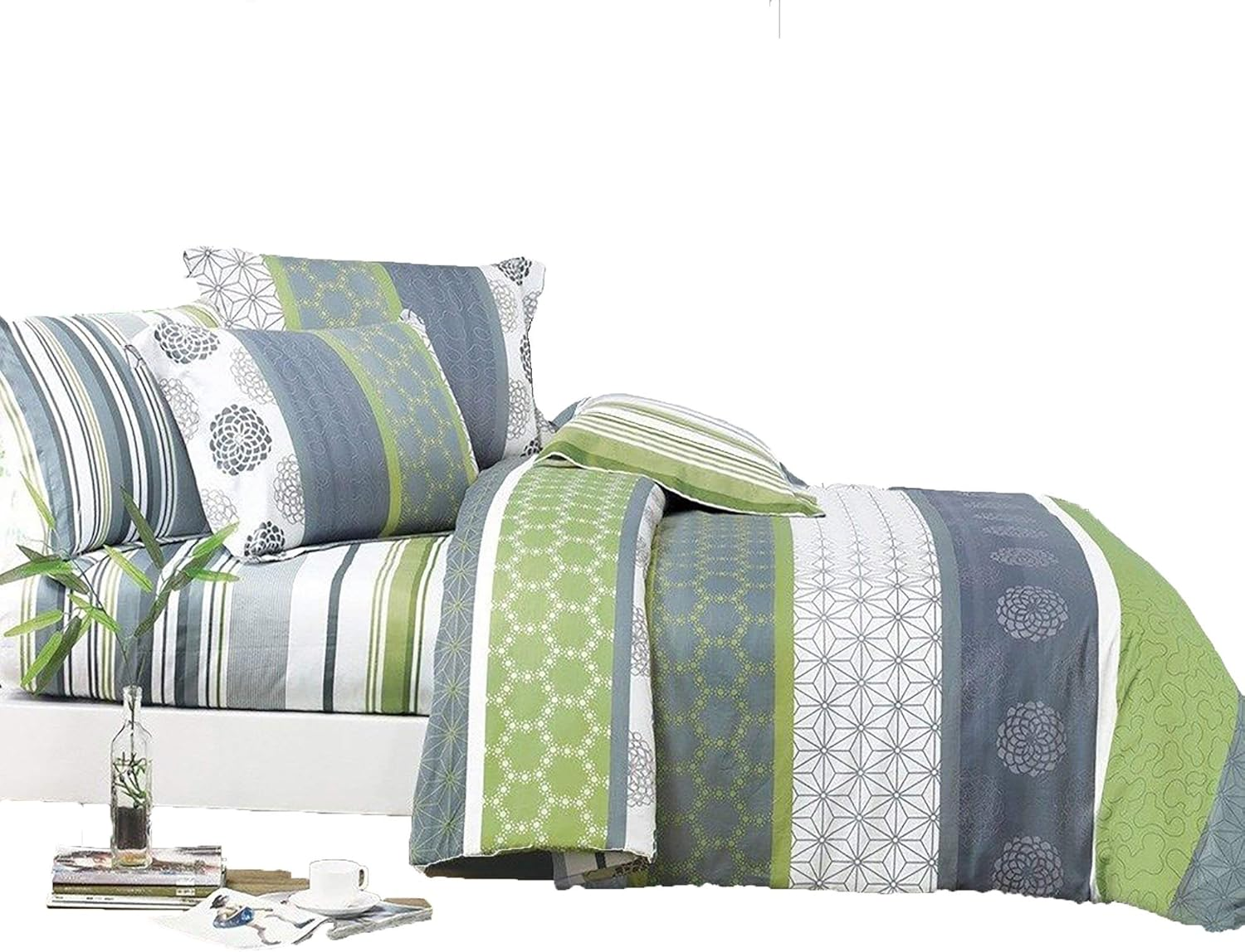 Swanson Beddings Daisy Silhouette Reversible Floral Print 3-Piece 100% Cotton Bedding Set: Duvet Cover and Two Pillow Shams (California King) (Comforter NOT Included)