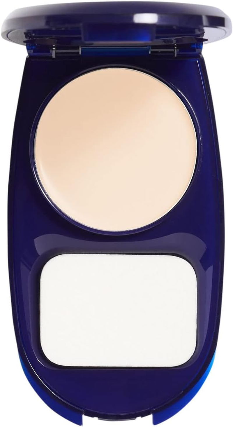 COVERGIRL Aquasmoothers Compact Foundation. 705 Ivory
