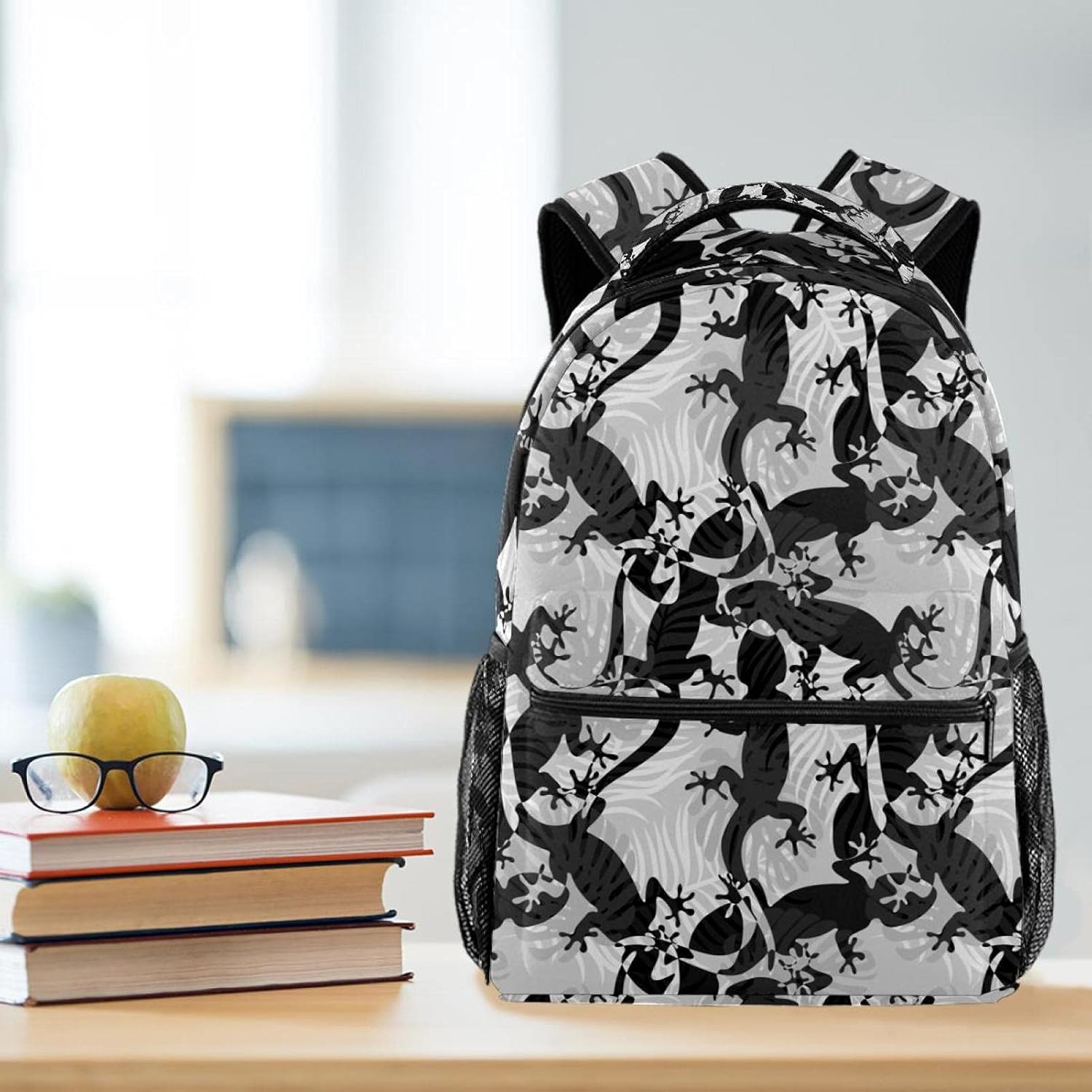 Monochrome Pattern with Ornate Tropical Lizards and Palm Leaves Backpack Students Shoulder Bags Travel Bag College School Tote Backpacks