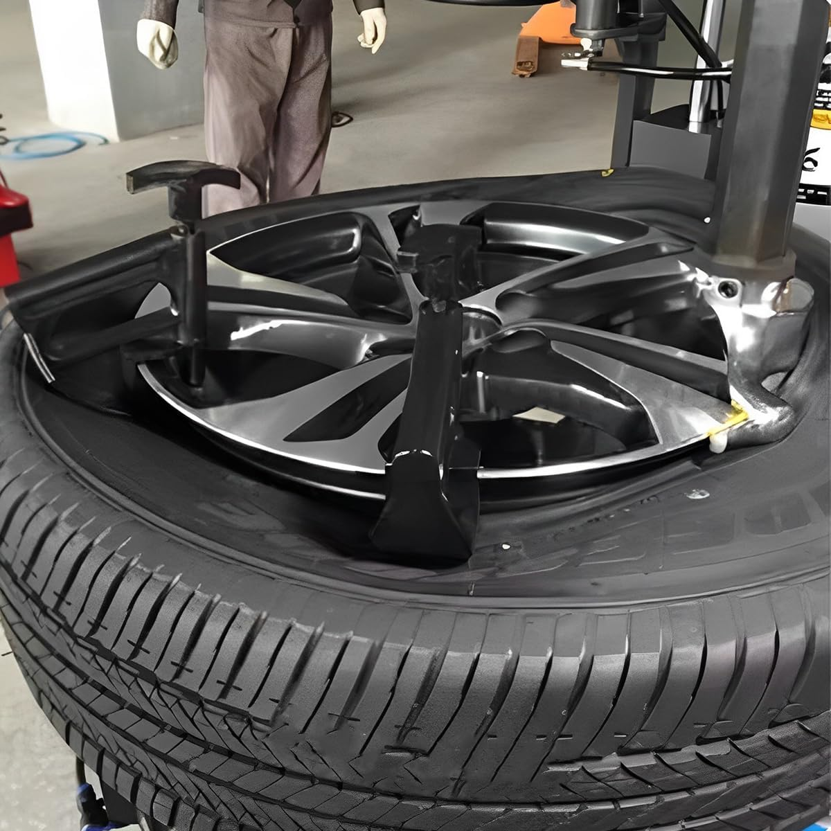 JNNJ Pack of 2 Tyre Bead Holdings, Tyre Fitting Aid Bead Clamp, Tyre Fitting Tyre Bead Hold-Down Holder, Universal Rim Pry Tyre Fitting Aid Wheel Change Aid image number 3