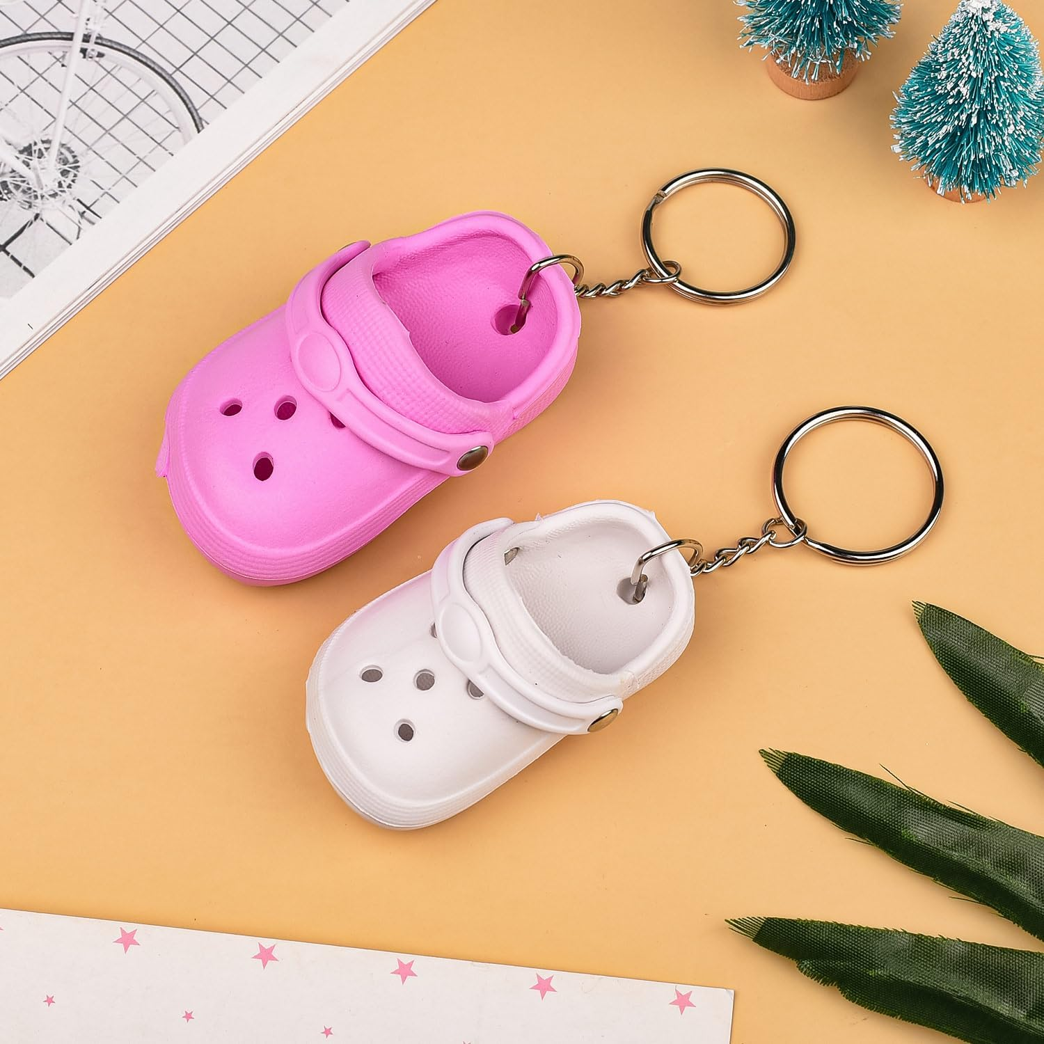 2 Pieces Mini Croc Shoe Keychain Novelty Keychain Shoe Pendant Key Ring Decorative Keychain for Gift Decor Party Favor image number 1