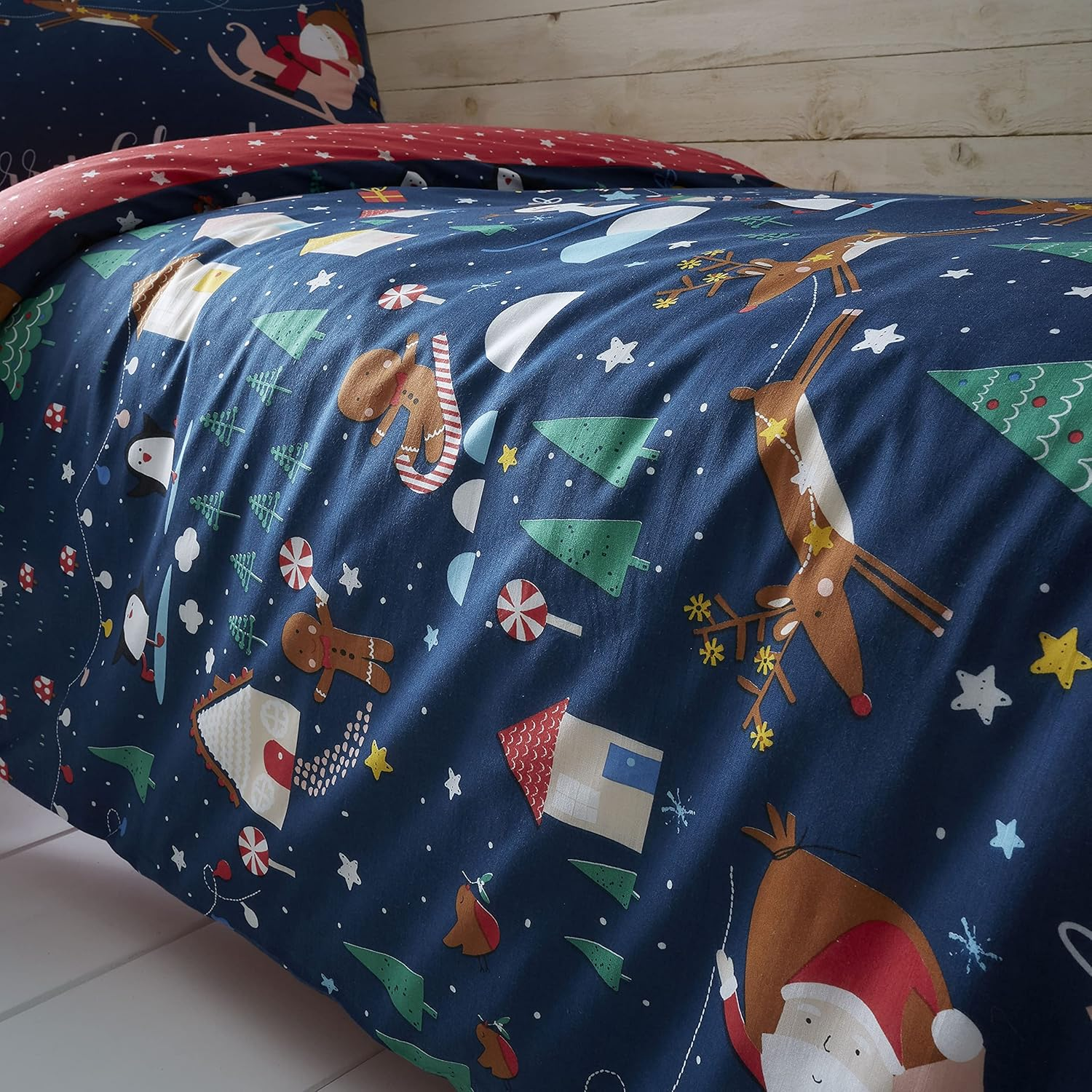 Catherine Lansfield Santas Wonderland Glow in the Dark King Duvet Set Navy BD/55525/W/KQS/NA image number 2