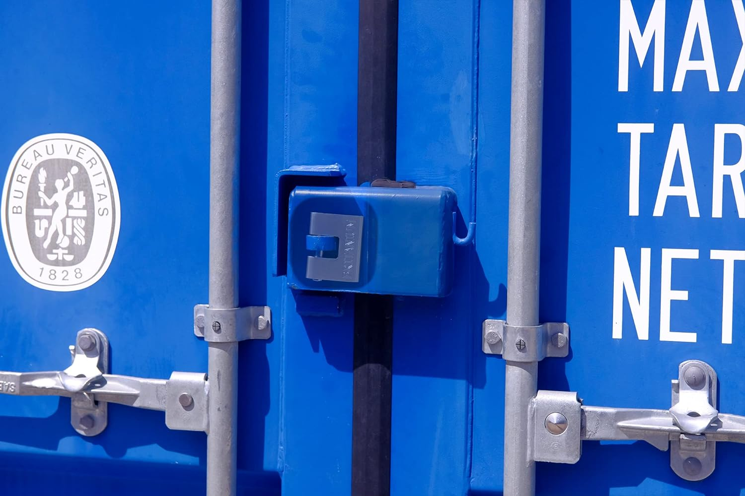 BRP/74 [Armoured] Shipping Container Padlock - [Anti Drill Cylinder] - Heavy Duty Lock for Storage Unit, Motorbike, Shed & Garage Silver image number 3