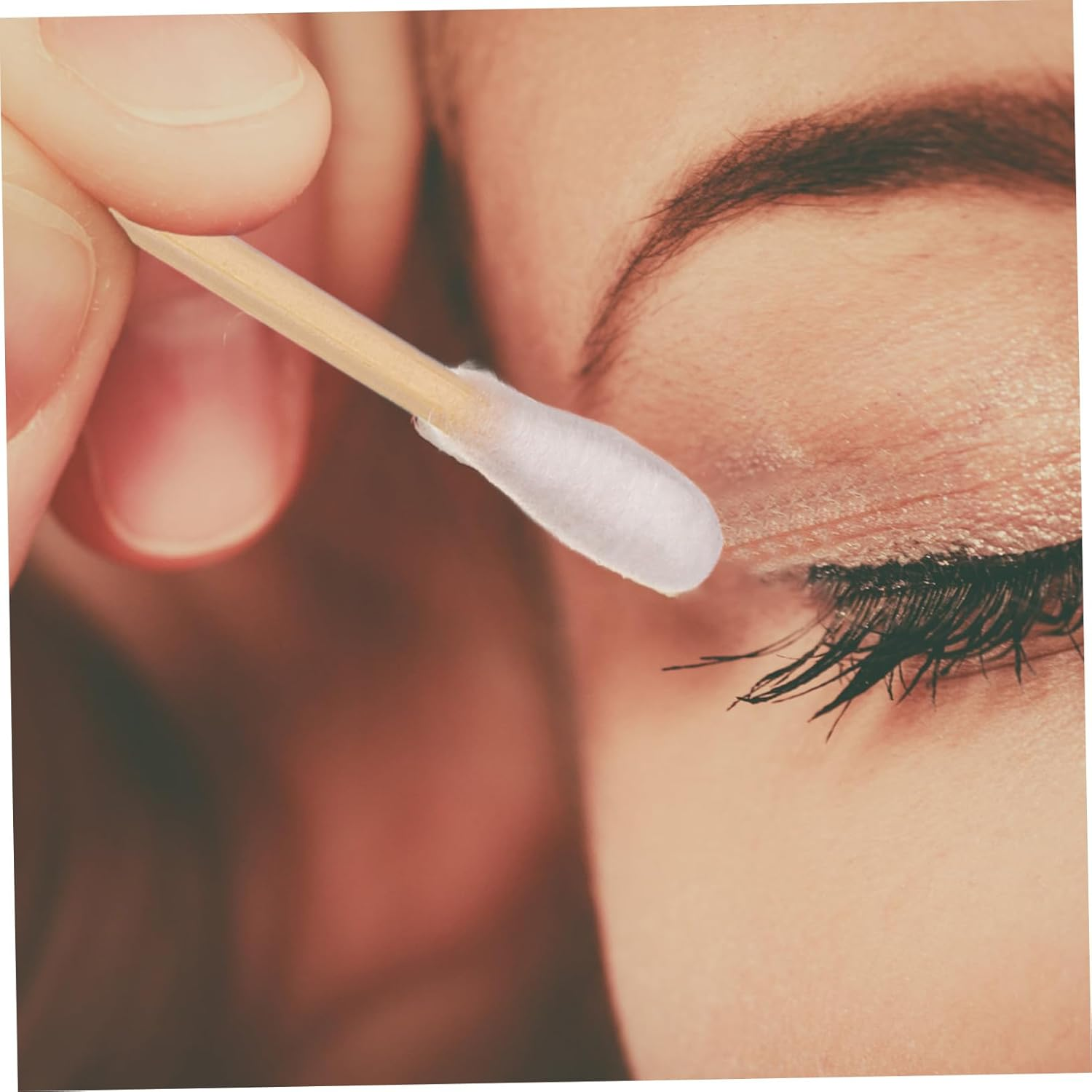 GARVALON 100Pcs Cotton Tips Makeup Cotton Swabs for Ear Cleaning Applicator Sticks Travel Kit