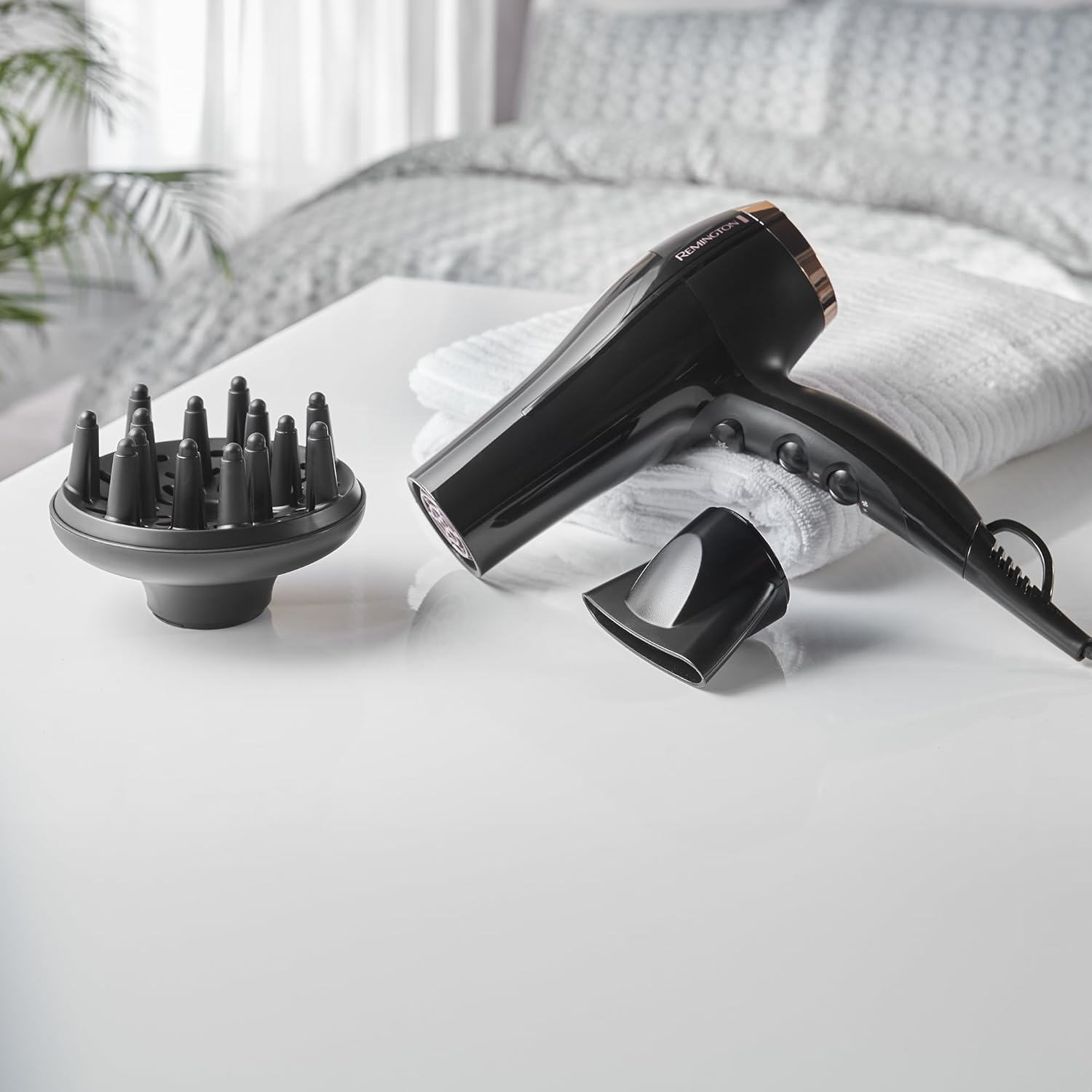 Remington Styling Pro 2150 Hair Dryer, D5950XAU, 2150W (AU Plug), Shiny Salon Finish, Ceramic Ionic Technology with Tourmaline for Less Frizz, Includes Concentrator & Diffuser, Black & Rose Gold image number 3