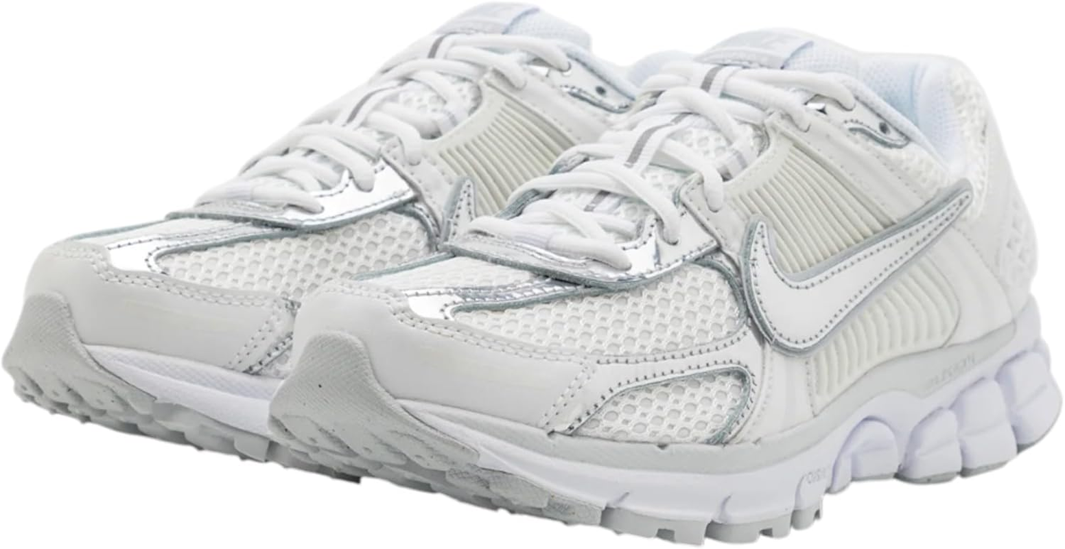 NIKE Women'S Zoom Vomero 5 Gold Sneaker image number 2