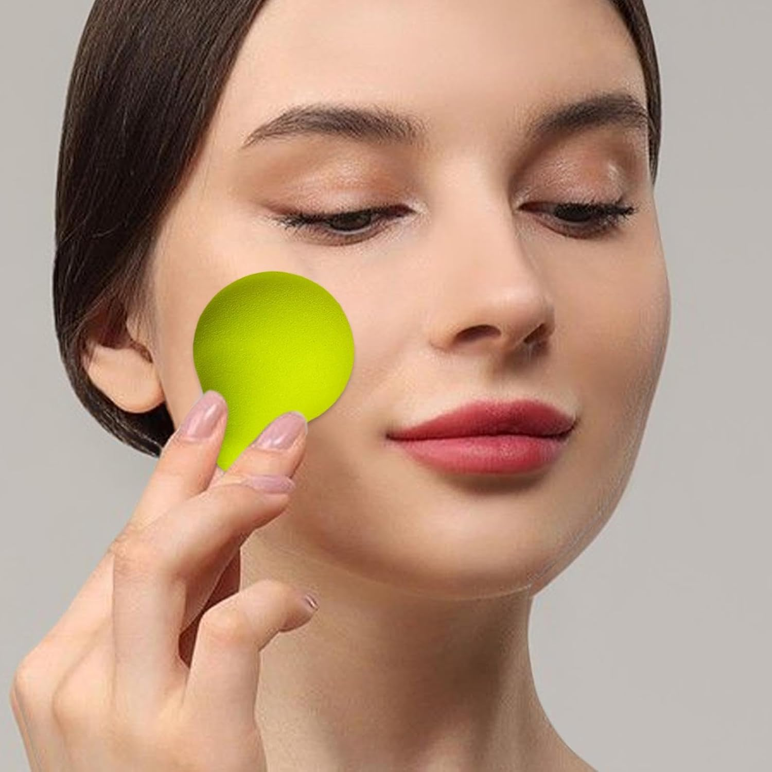 Generisch Cute Avocado Beauty Egg Makeup Sponge - Multipurpose Cosmetic Sponge Blender for Foundation, Eyes, Nose - Polyurethane Material - Perfect for Beginners and Beauty Lovers image number 1