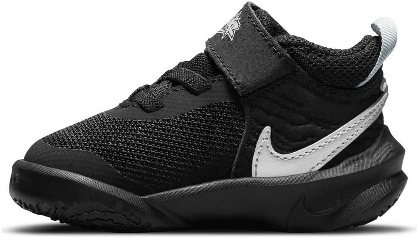 NIKE Unisex Kid'S Team Hustle D 10 Gymnastics Shoe image number 1