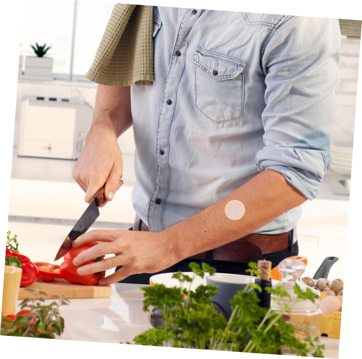 Gatuida round 100Pcs Tape Fabric Bandages Hemostasis Adhesive Plaster Adhesive Waterproof Sacral Adhesive Tape Care